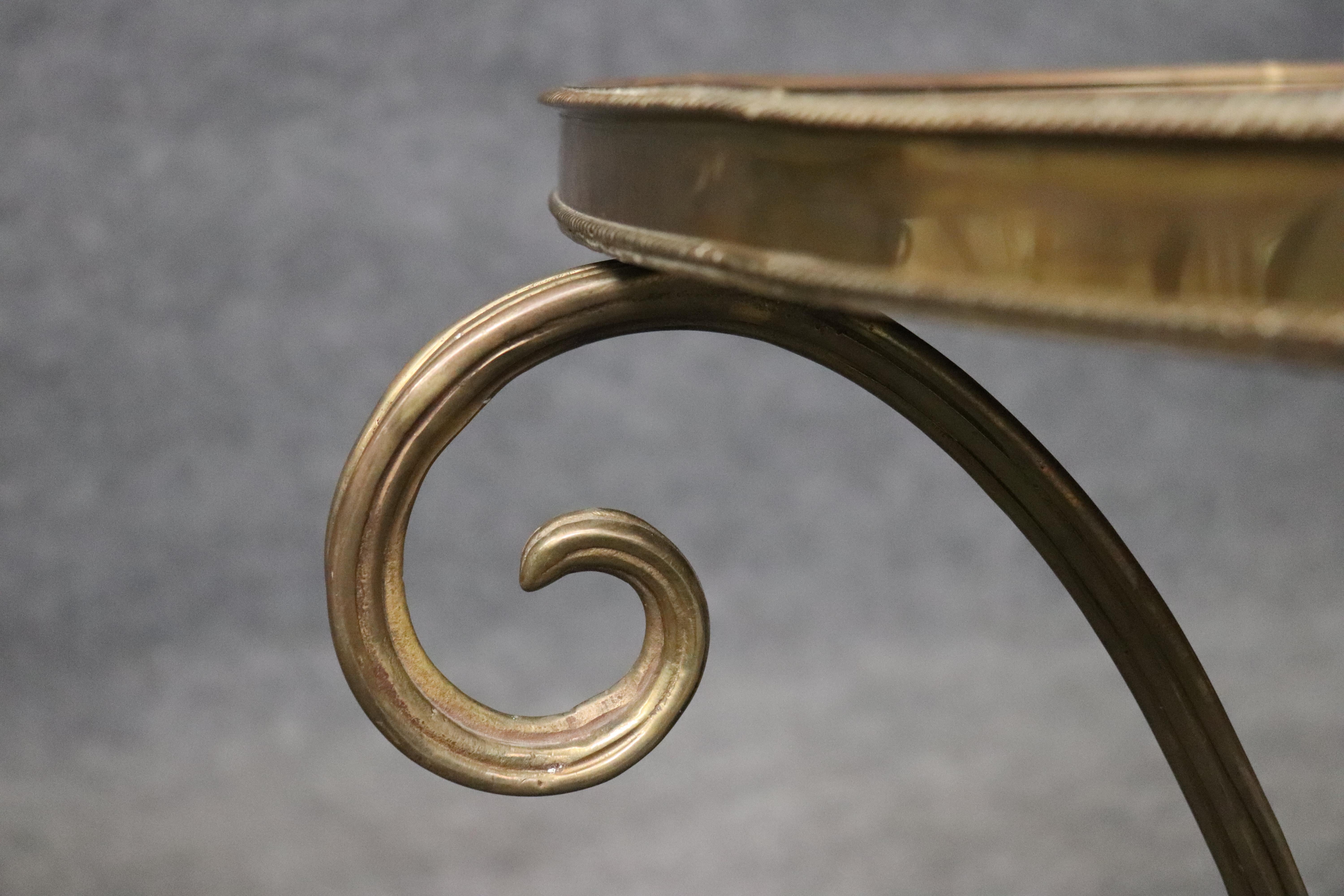 Rare paire assortie de grands Gueridons en bronze massif et granit noir en vente 3
