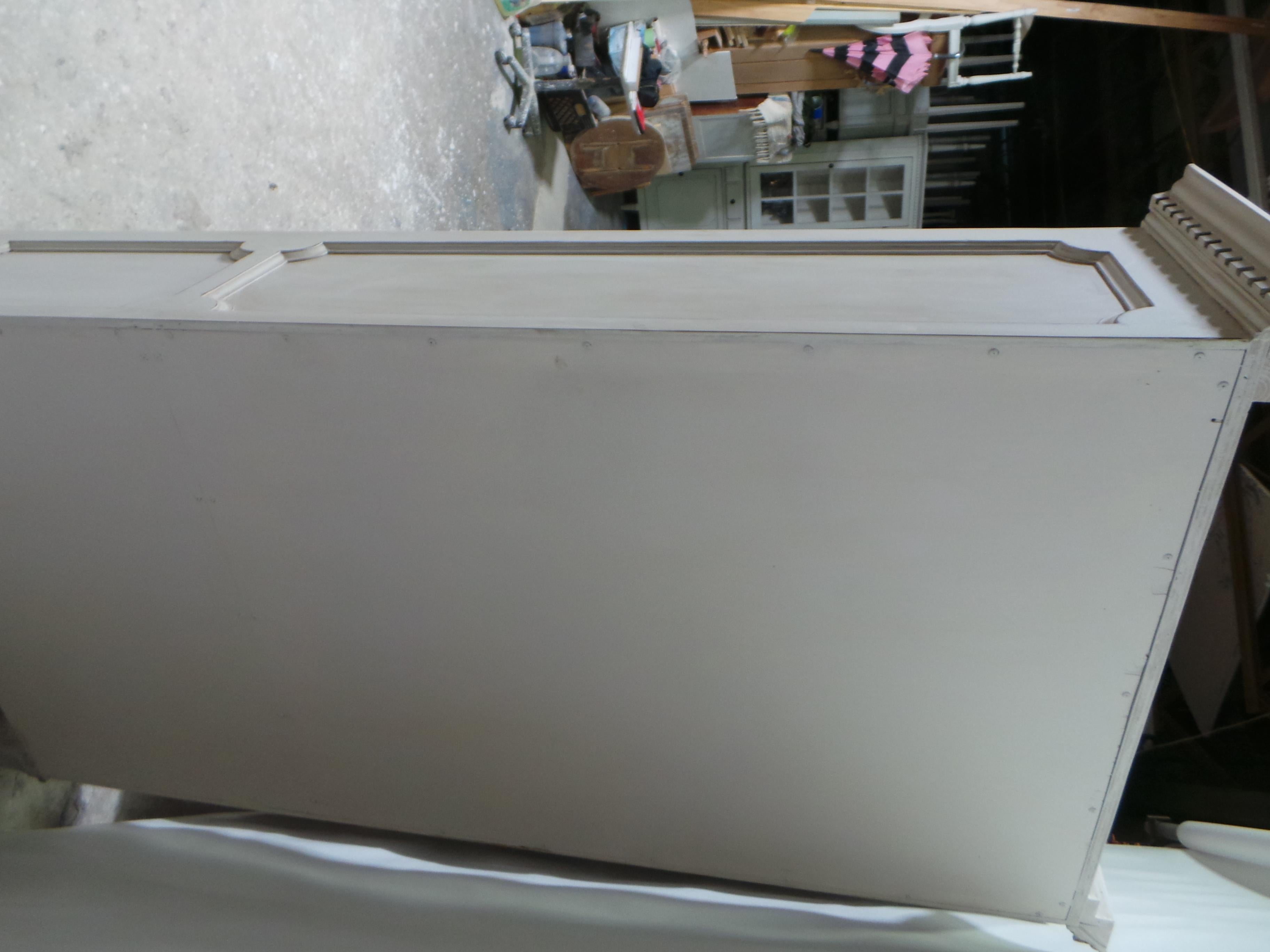 Legno RARO Armadio abbinato in stile gustaviano in vendita