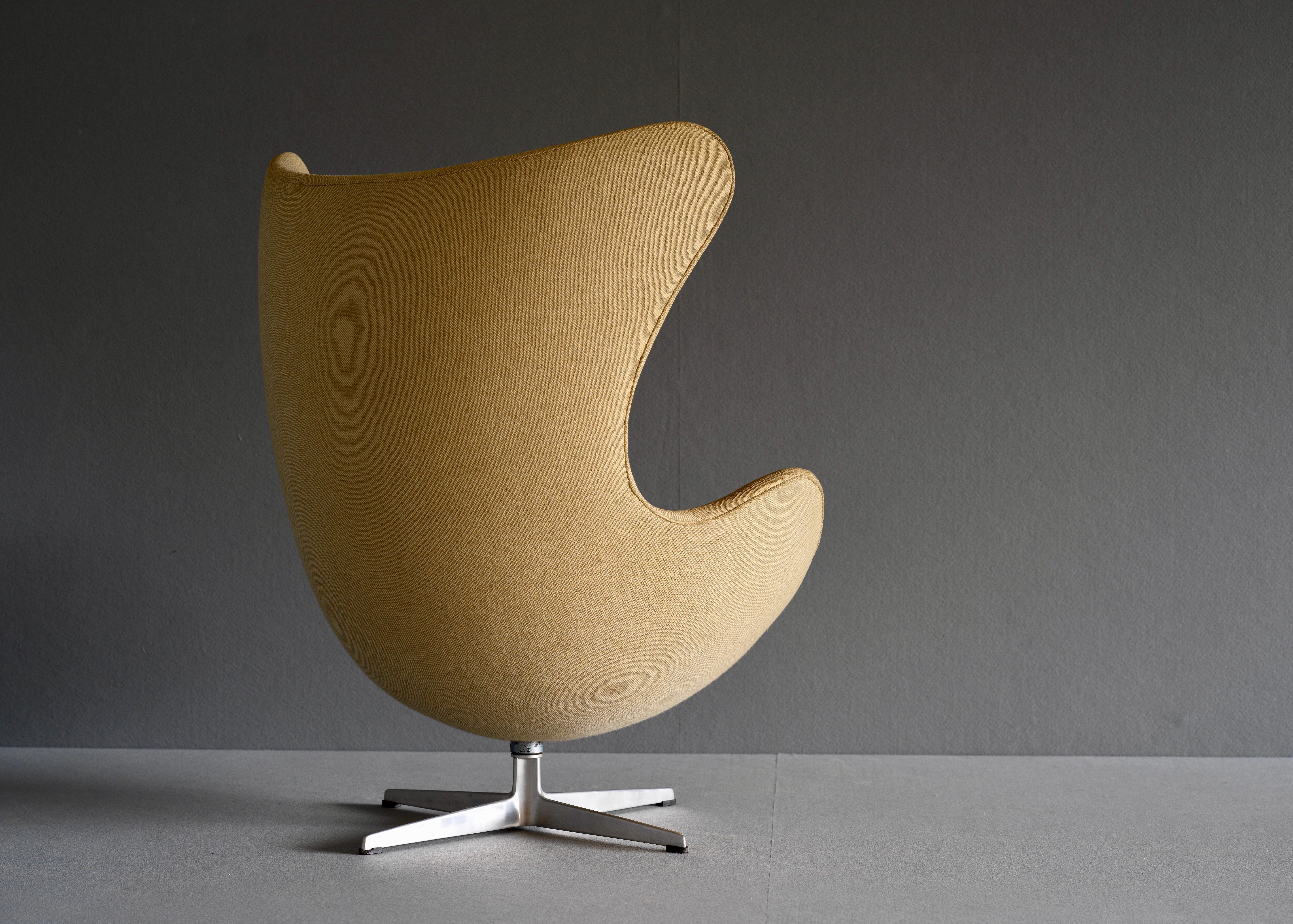 1965 egg chair