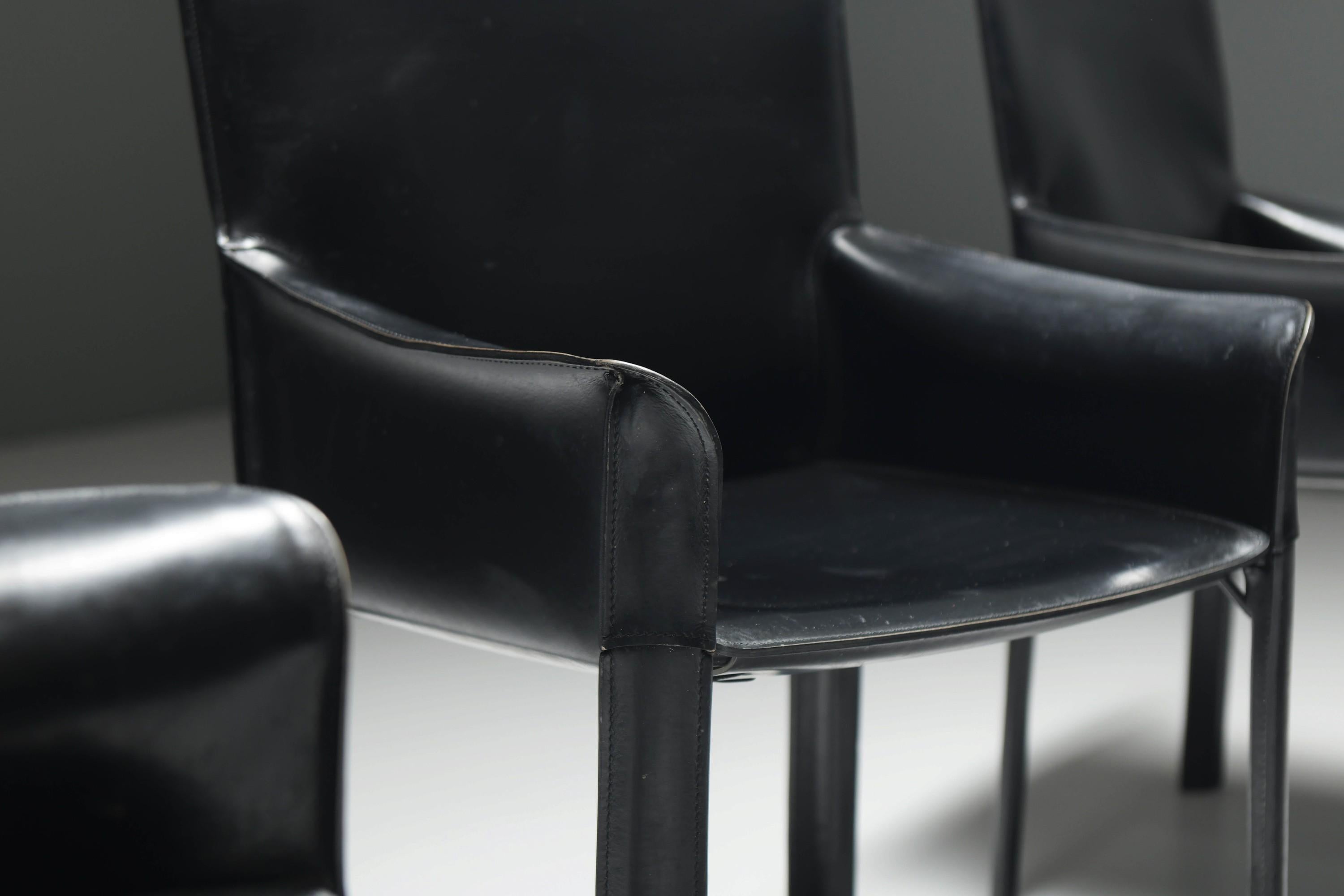 Rare & matching vintage set of 6 Leather Dining Chairs by De Couro of Brazil en venta 2
