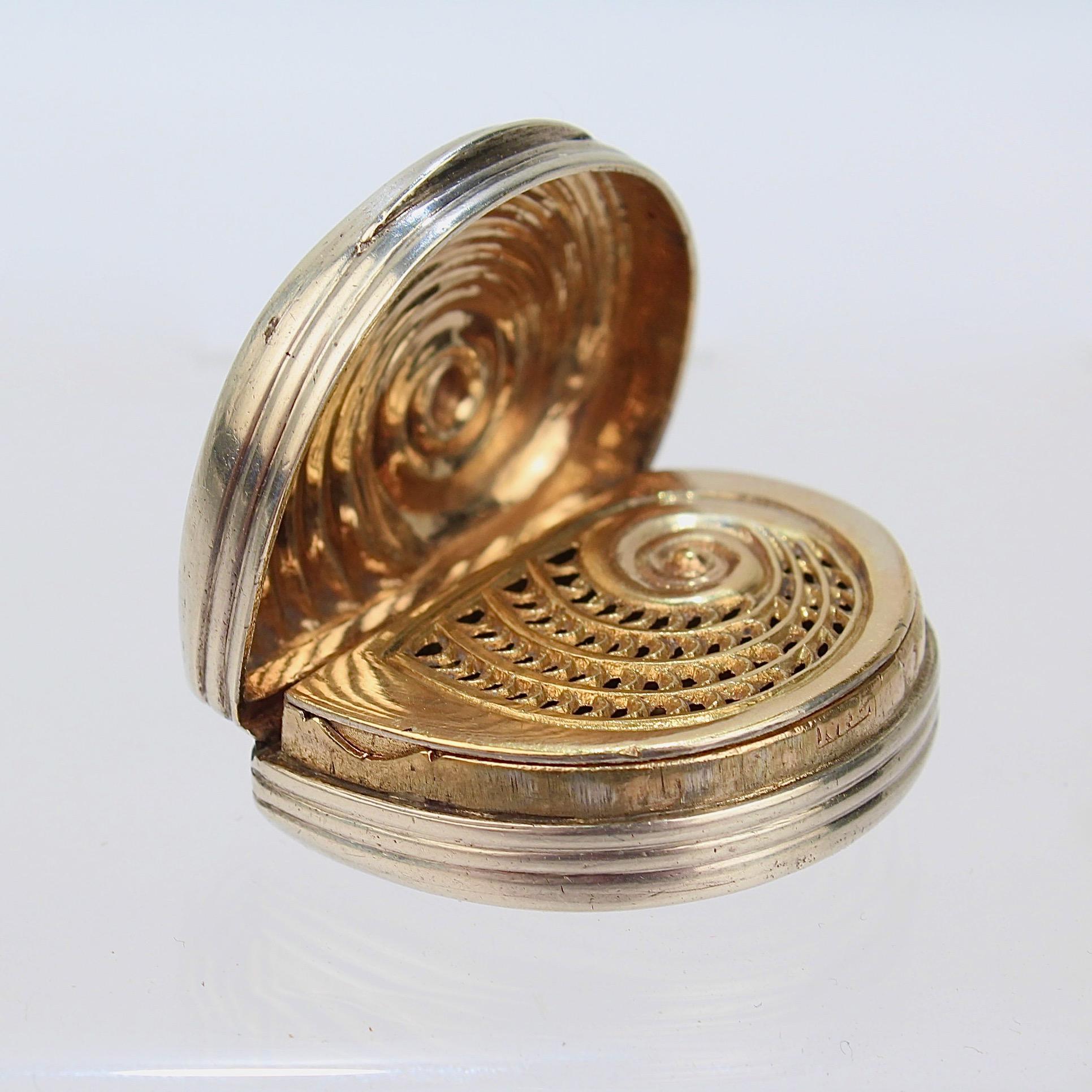 Rara caja de vinagretas con forma de caracol inglesa georgiana de plata de ley Matthew Linwood en venta 10