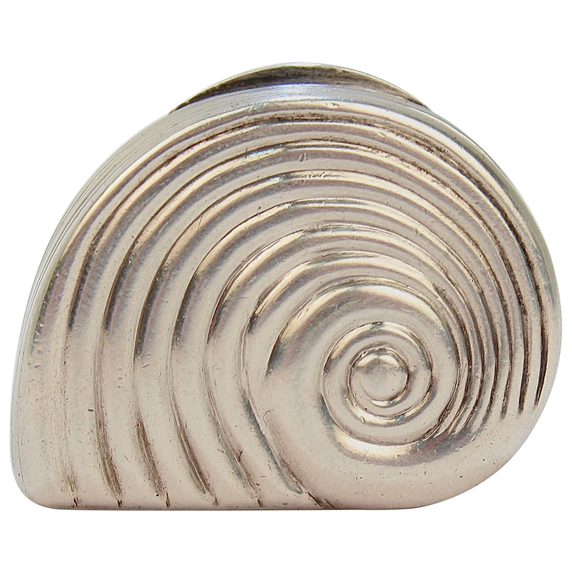 Rare Matthew Linwood Georgian English Sterling Silver Snail Form Vinaigrette Box For Sale