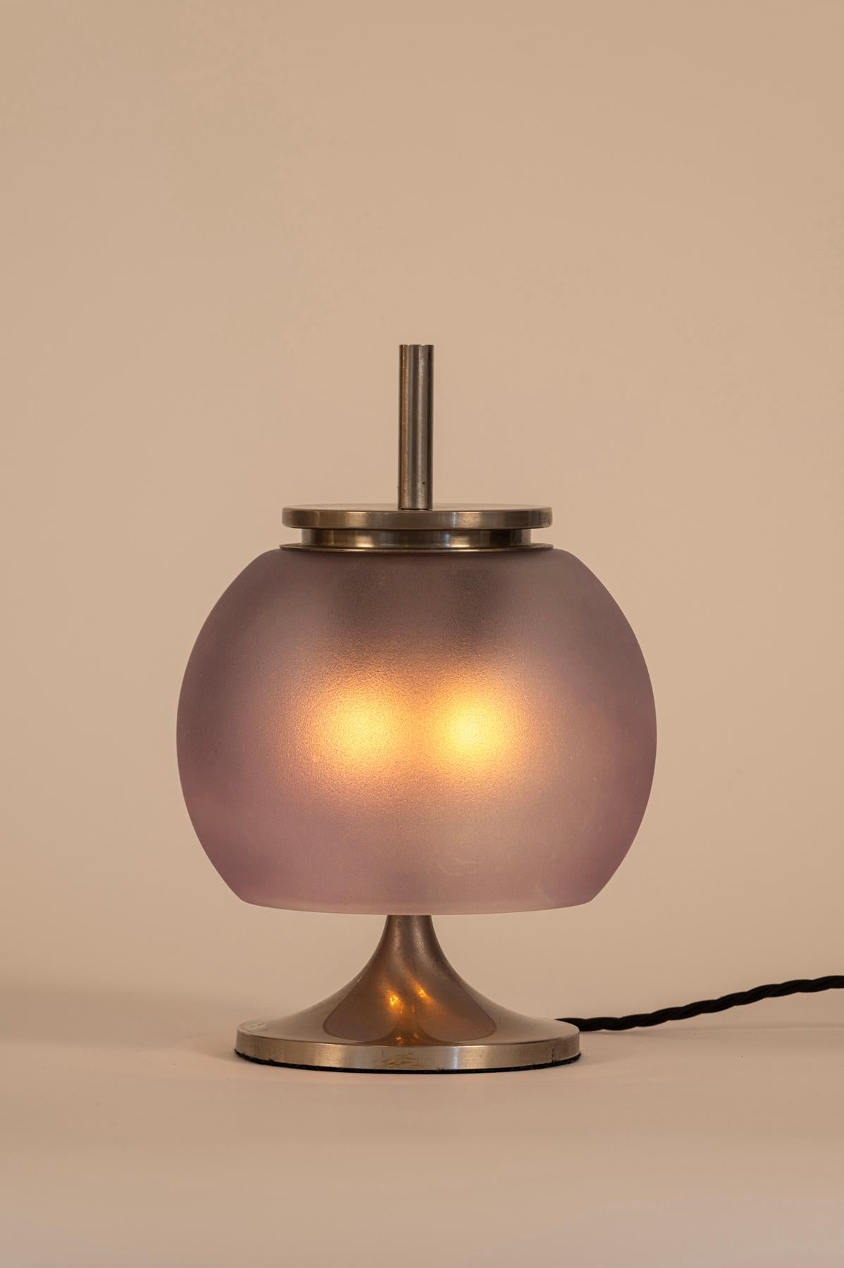 Italian Rare Mauve 'Chi’ Table Lamp  by Emma Gismondi  for Artemide, 1962 For Sale
