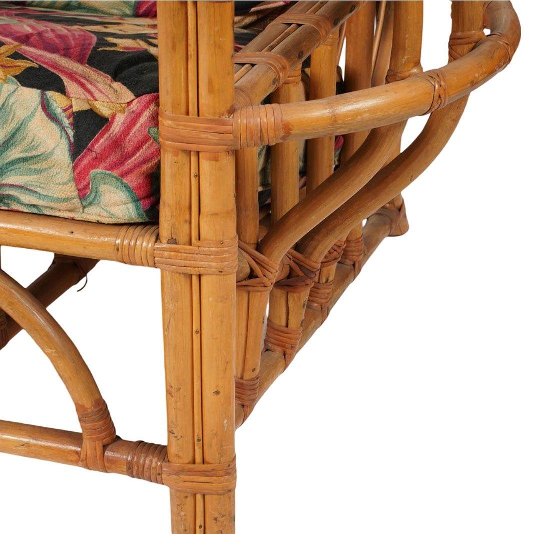 Rare MCM Canapé Chaise Ottomane en rotin à gradins Ensemble de salon avec tables d'appoint encastrées en vente 5