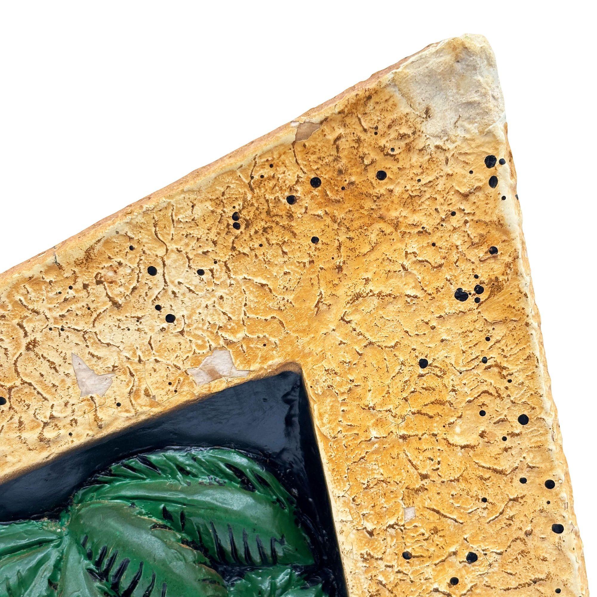 Raro par de esculturas de pared en 3D de cerámica artística MCM Tropical Hula Girl & Ukulele Boy en venta 5