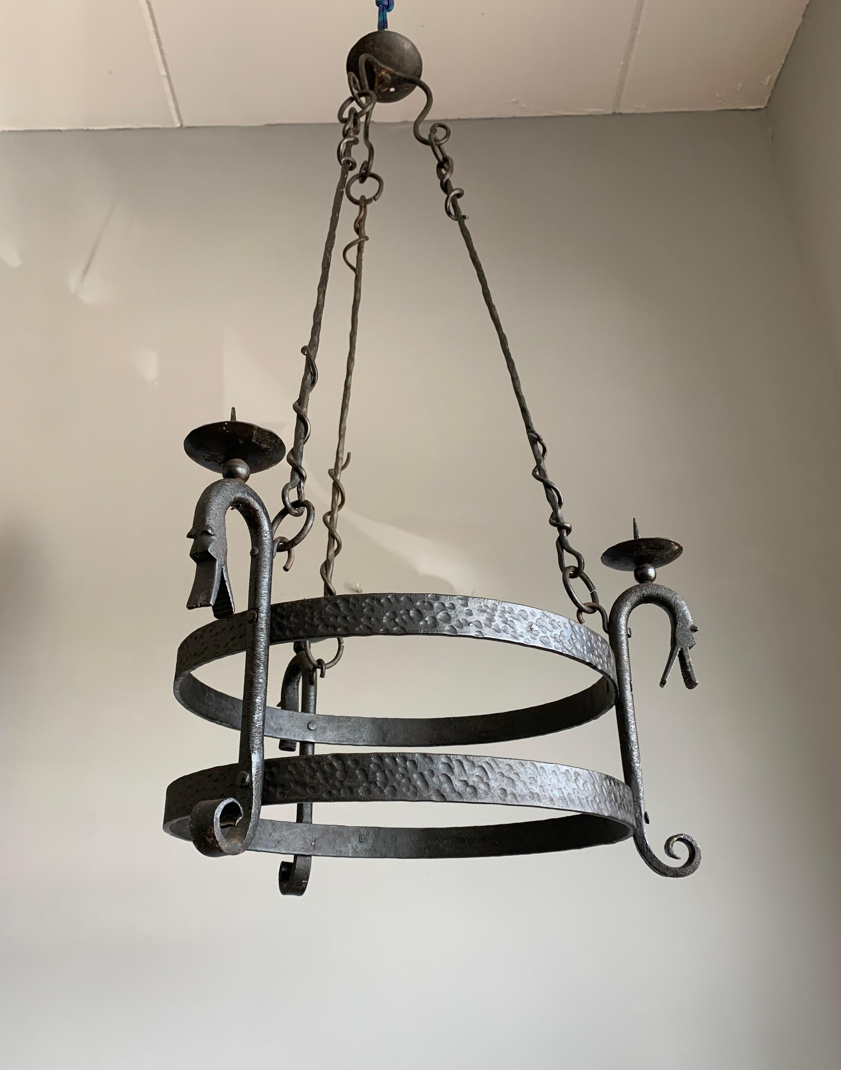 Raro Candelabro Dragón de Hierro Forjado a Mano de Estilo Medieval - Portavelas en venta 7