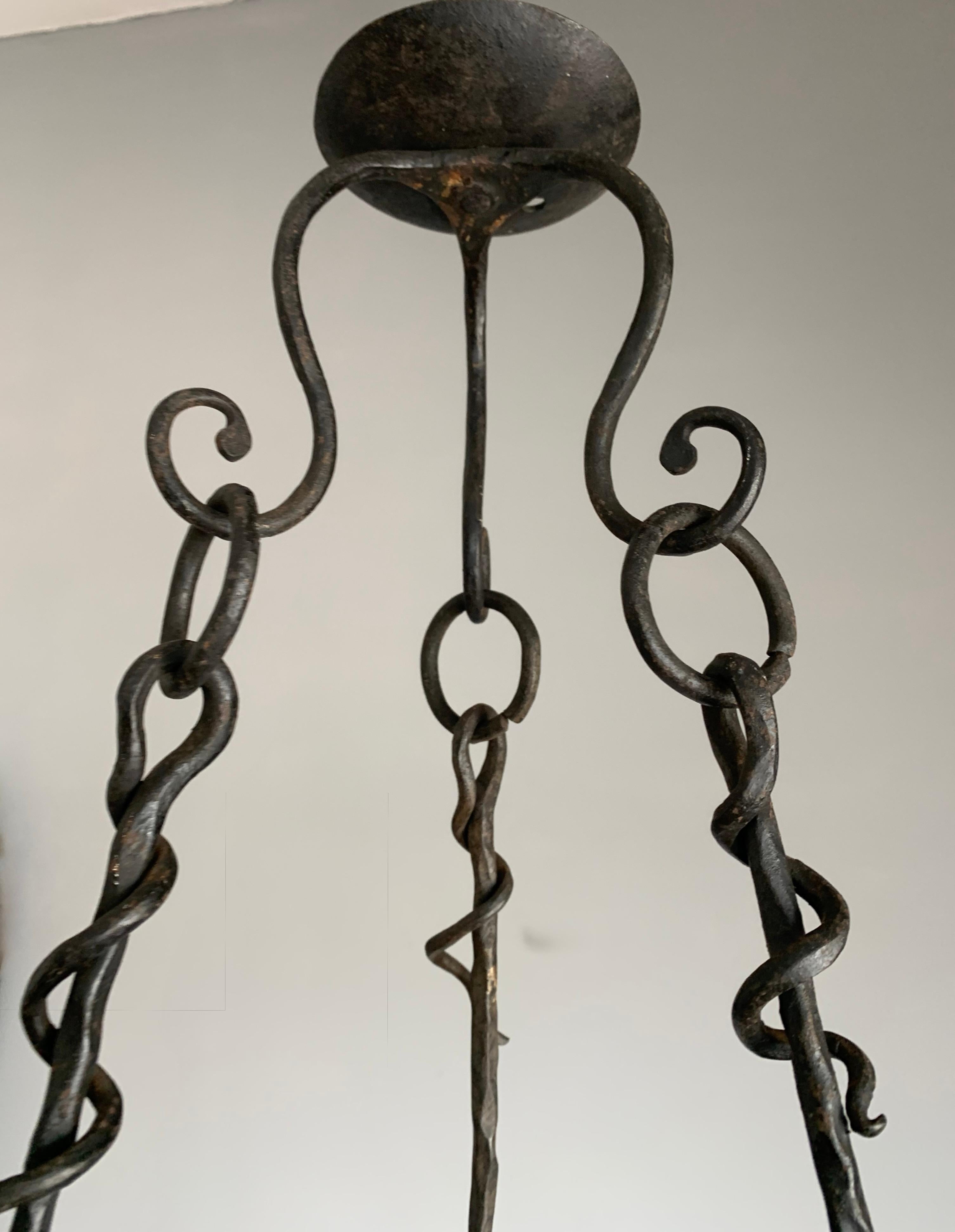 Raro Candelabro Dragón de Hierro Forjado a Mano de Estilo Medieval - Portavelas en venta 10