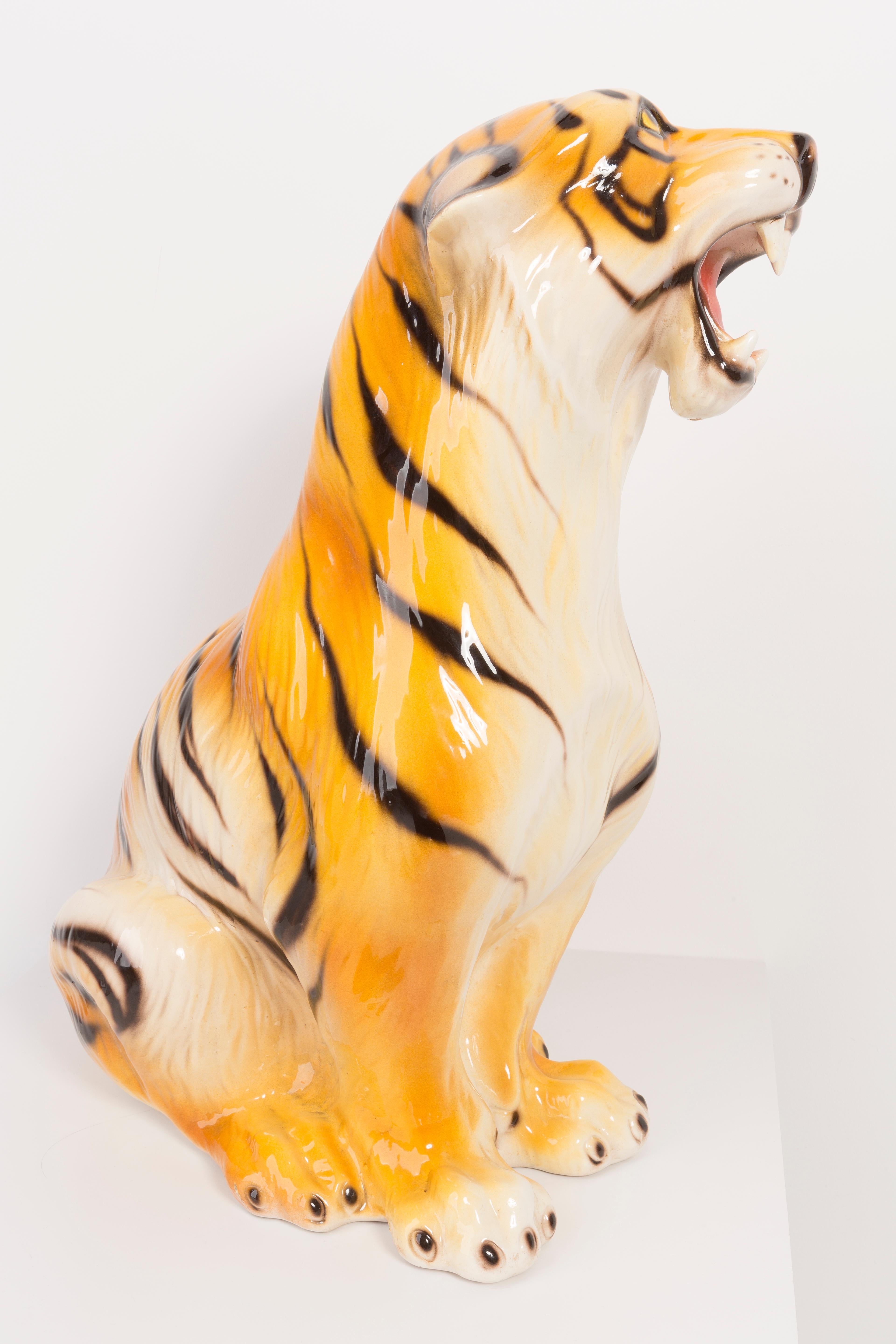 Céramique Sculpture rare de tigre en céramique de taille moyenne, Italie, années 1960 en vente