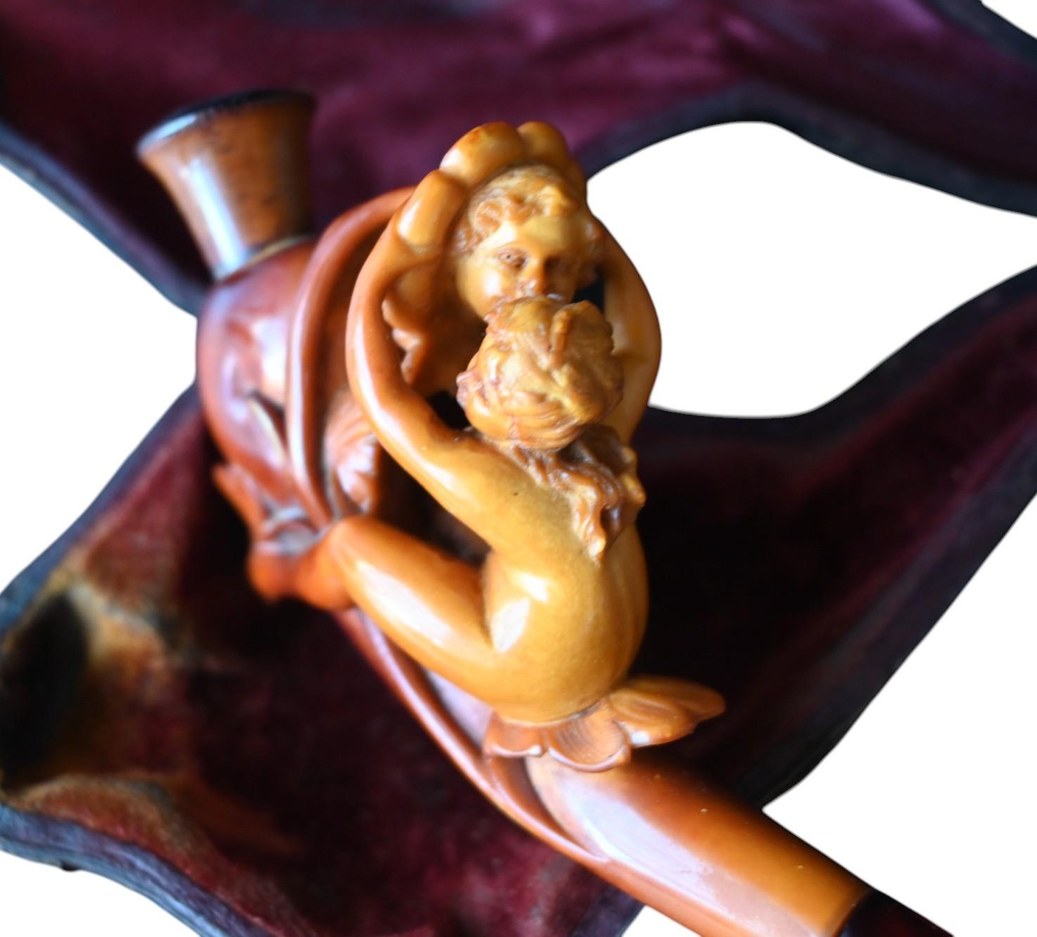 Pipa de espuma de mar rara, siglo XIX - Eros y Psique, escena mitológica erótica. Austríaco en venta