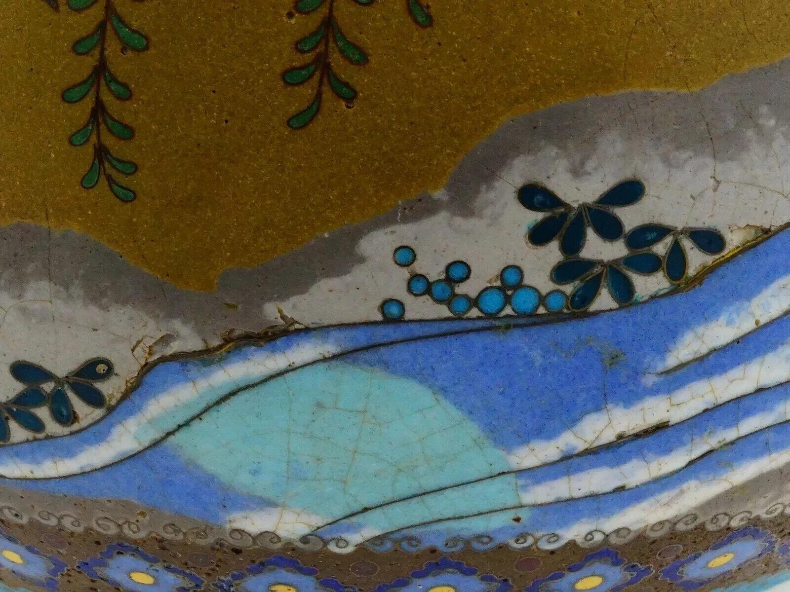 Rare Meiji Japanese Cloisonne Enamel On Porcelain Bats Vase Signed For Sale 4