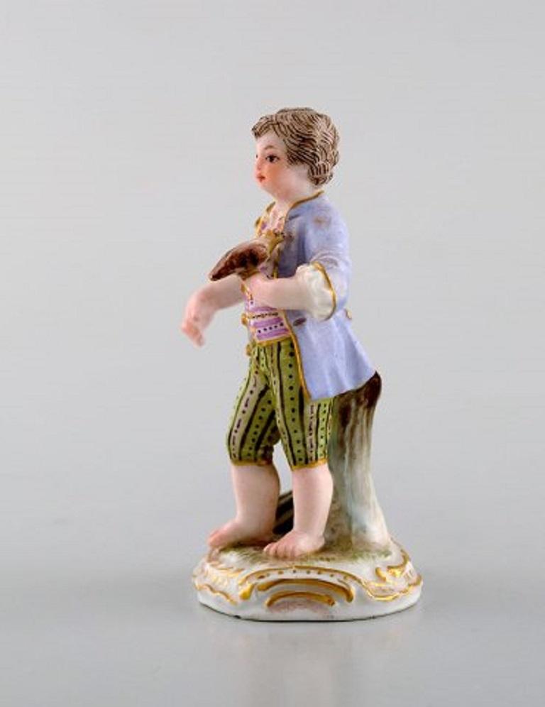 Rococo Rare miniature de Meissen d'après Johann Joachim Kändler, Garçon au Falcon en vente