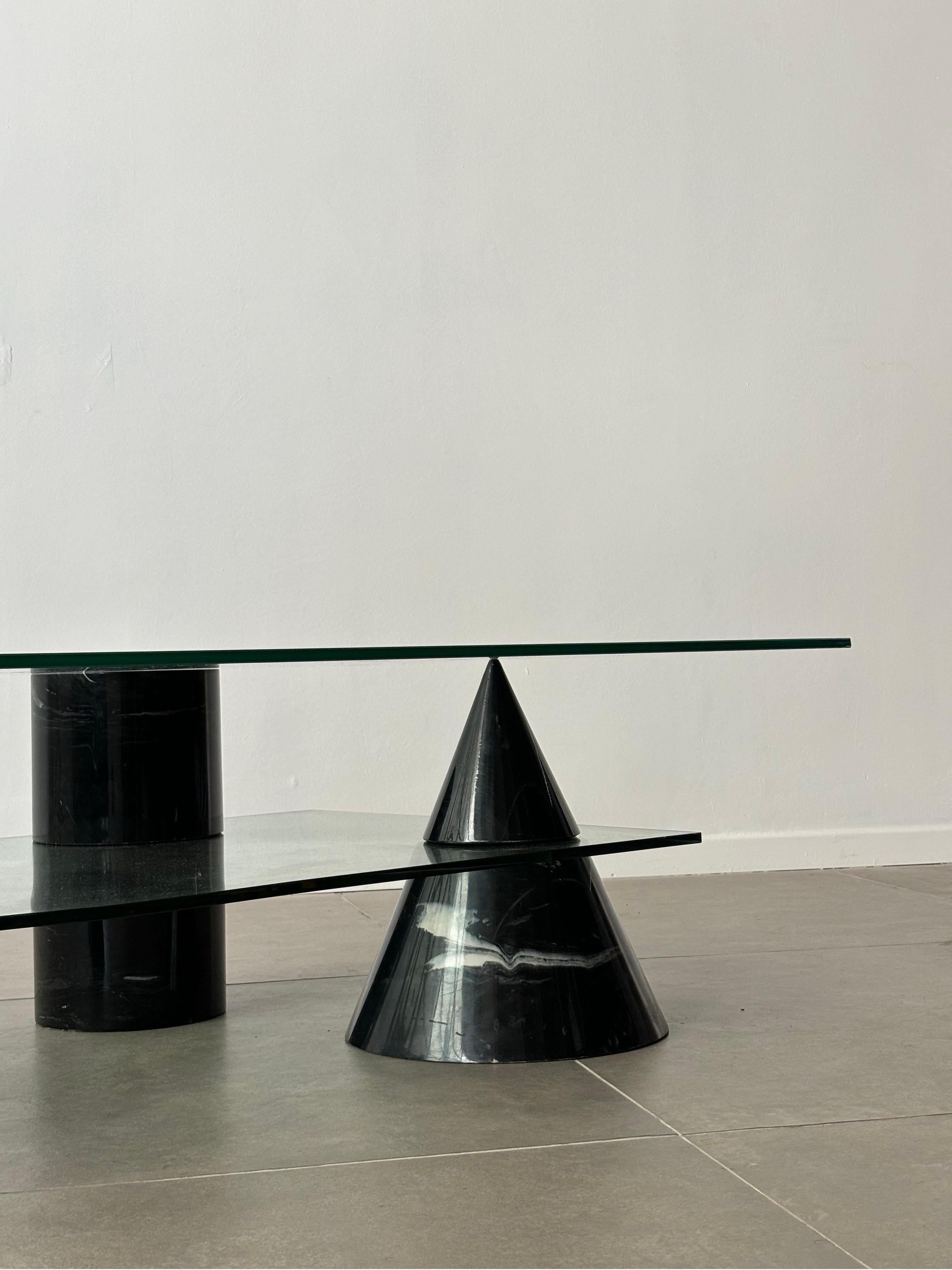 Rare table basse Metafora par Massimo et Lella Vignelli pour Casigliani, 1970 Bon état - En vente à Tel Aviv-Yafo, Tel Aviv District