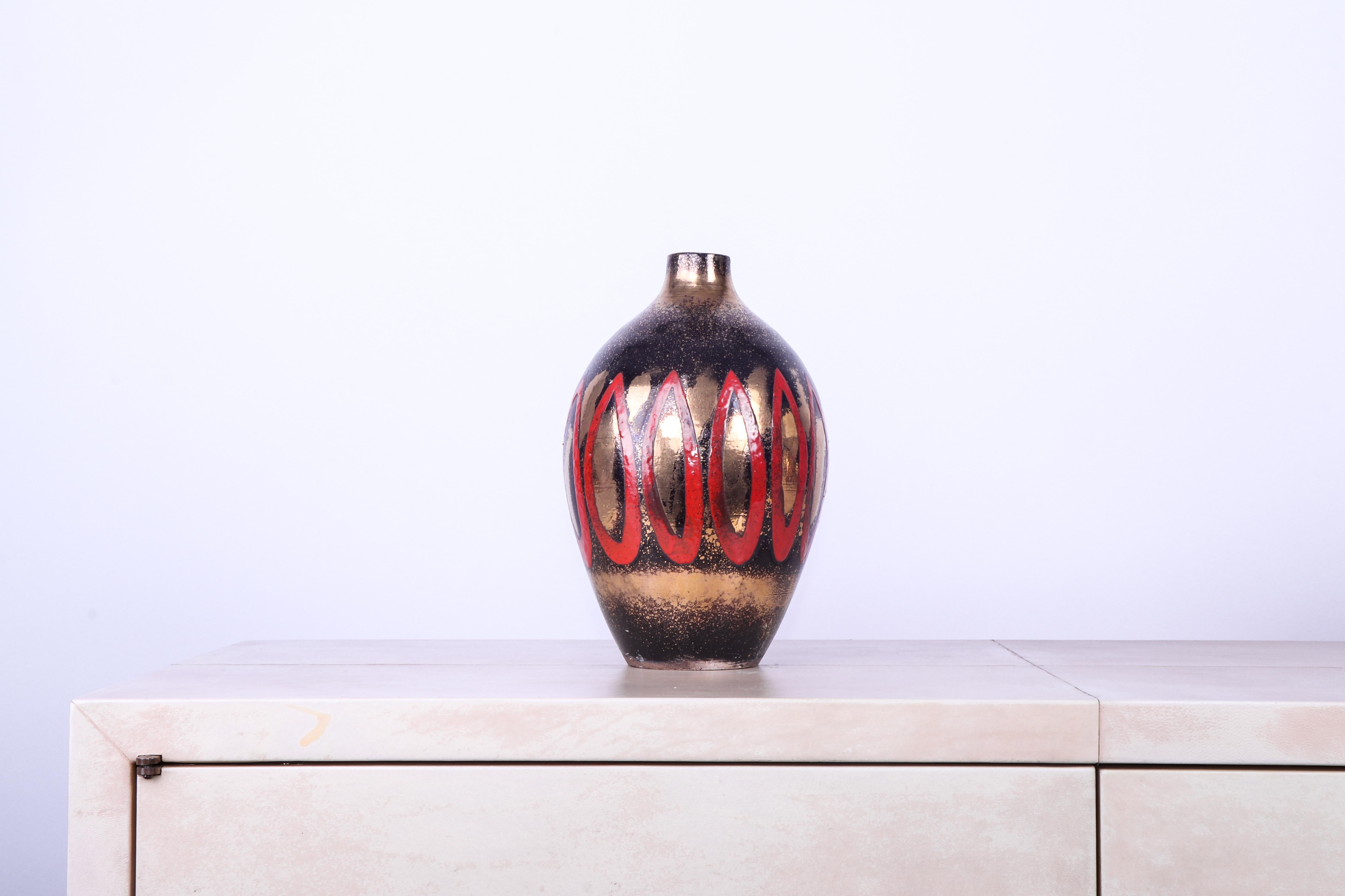 Raro vaso metallico Art Deco di Jean Besnard In condizioni ottime in vendita a PARIS, FR