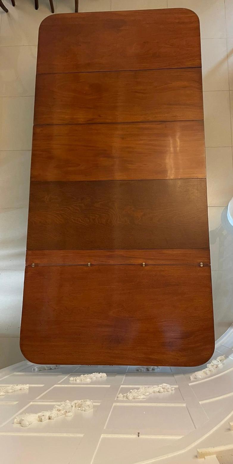 Rare table de salle à manger à rallonge de qualité George III en acajou métamorphique en vente 7