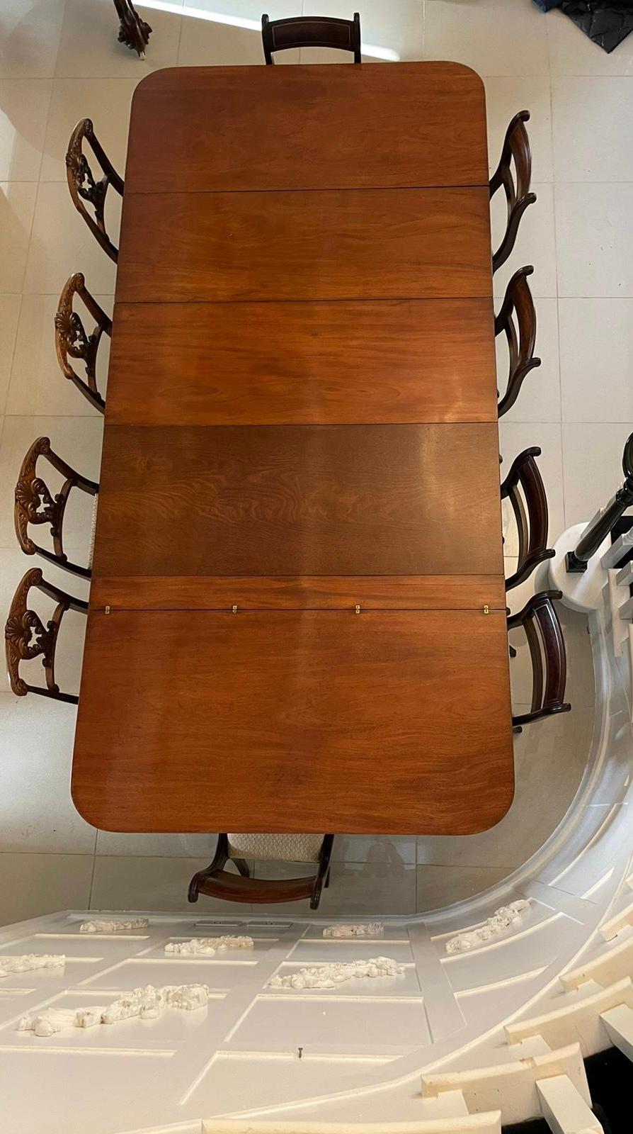 Rare table de salle à manger à rallonge de qualité George III en acajou métamorphique en vente 2