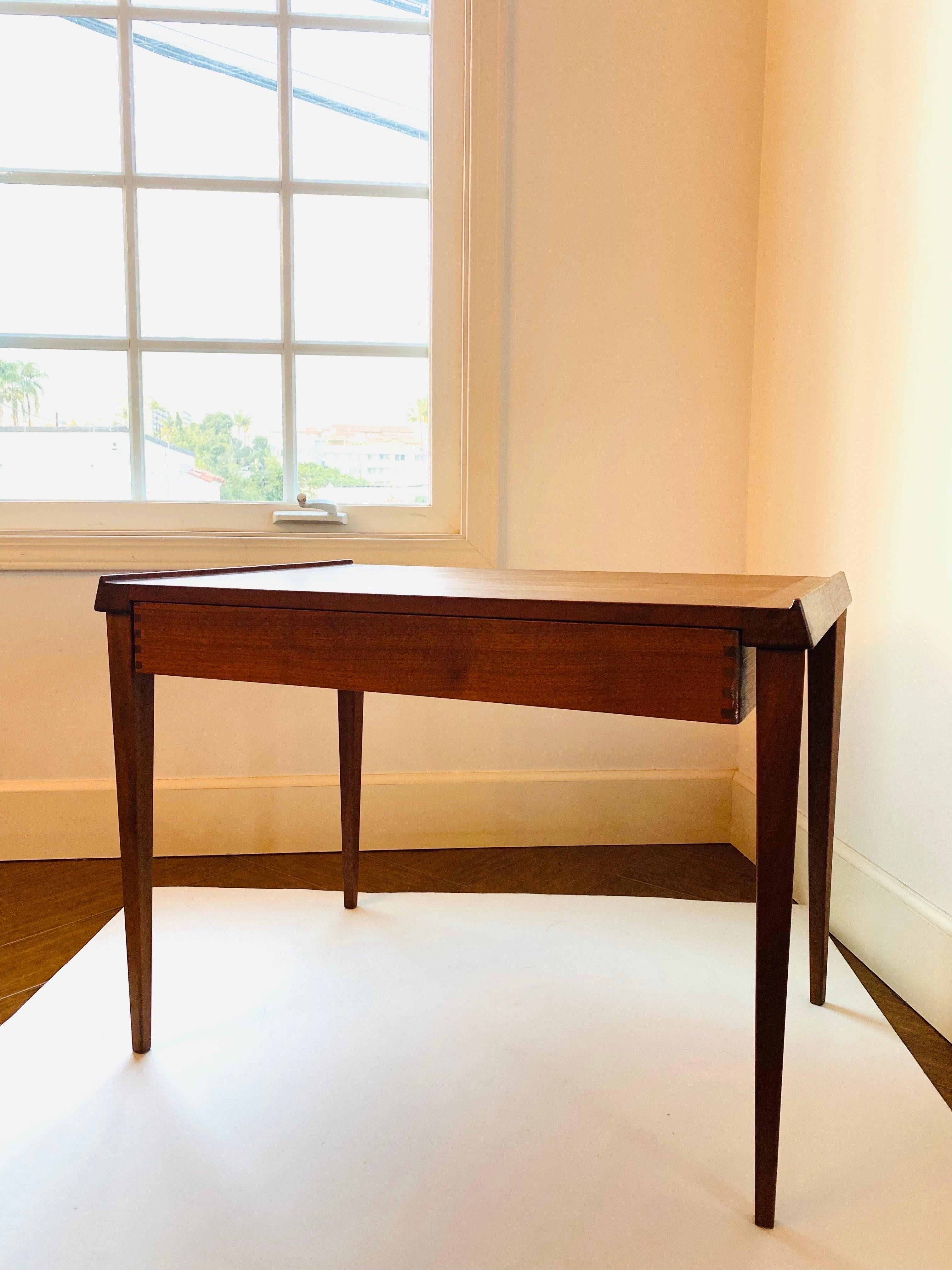 Rare Mid Century 1960s Teak Side Table by Moreddi Danmark In Good Condition In San Diego, CA