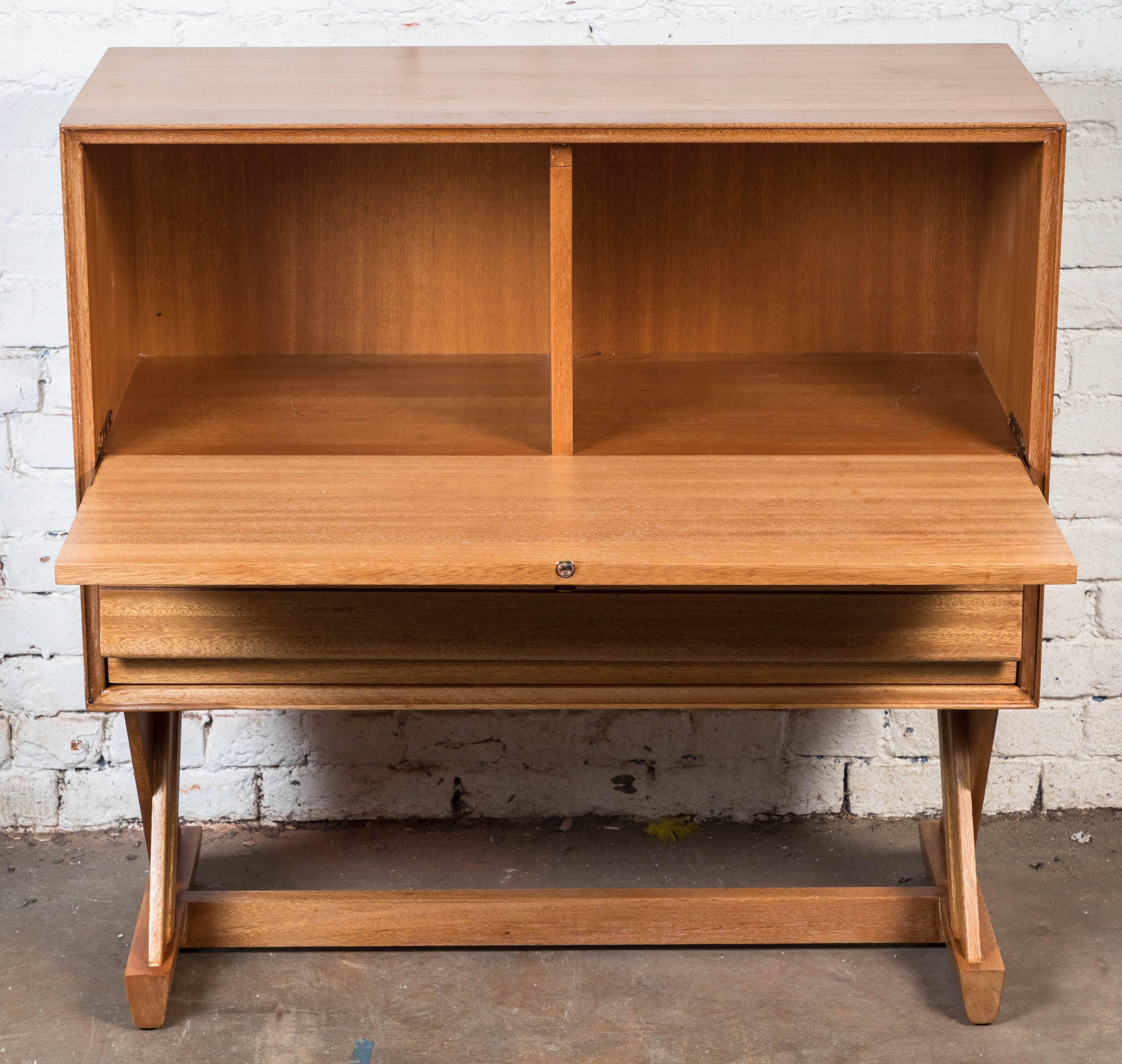 American Rare Midcentury Bar/Cabinet by Paul Laszlo for Brown Saltman For Sale