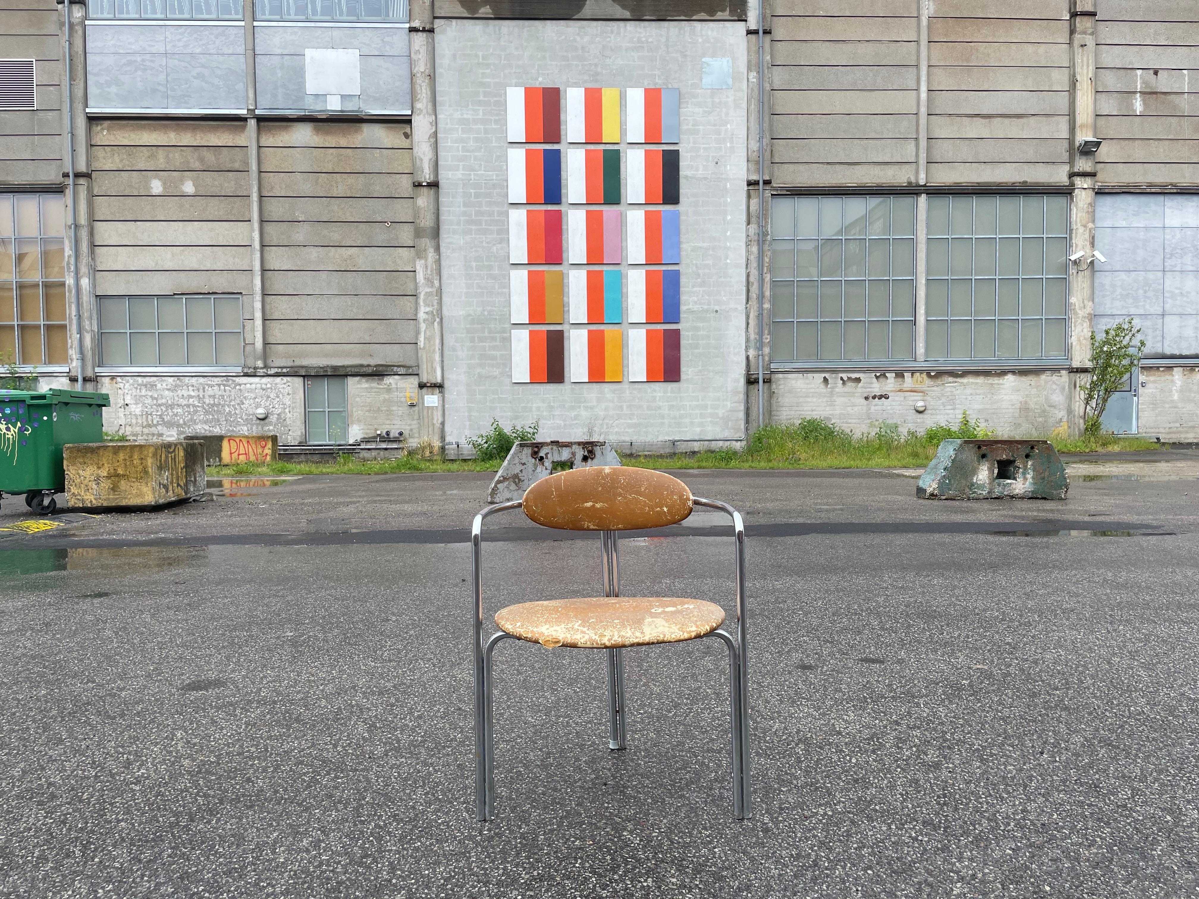 Mid-Century Modern Rare mid century Bauhaus chrome chair in original vintage condition, 1970´s For Sale