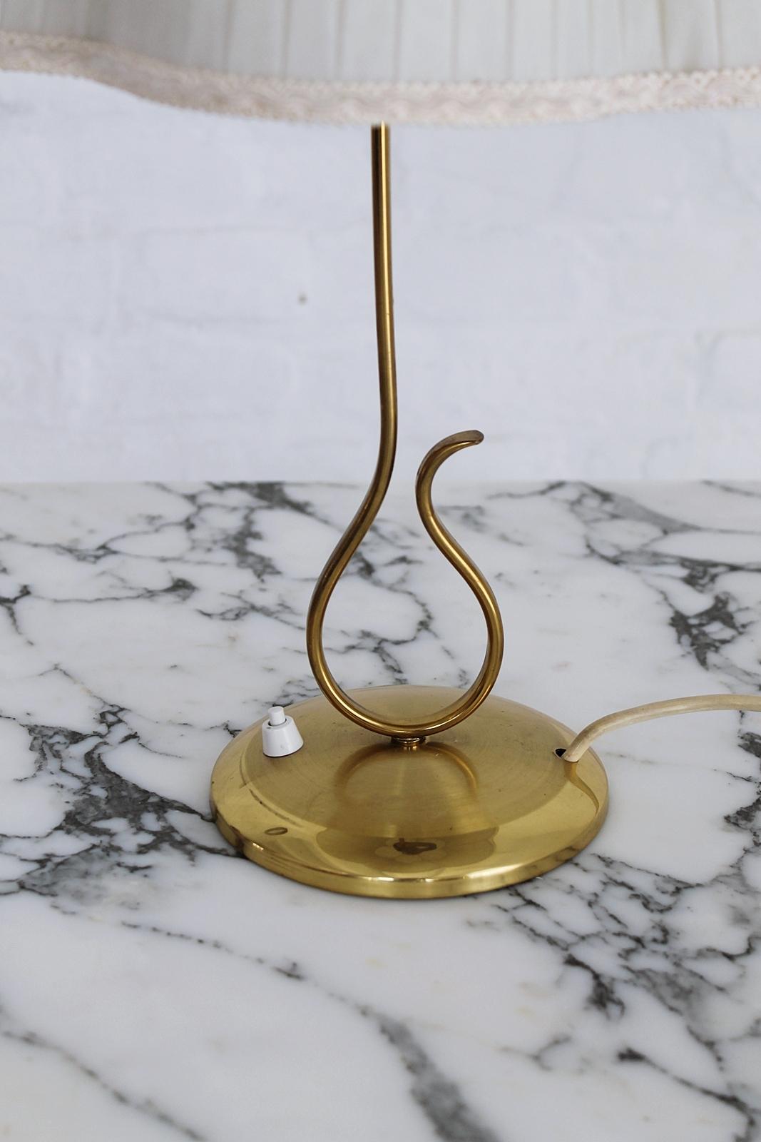 20th Century Rare Midcentury Brass Table Lamp from Vereinigte Werkstätten, Germany, 1950