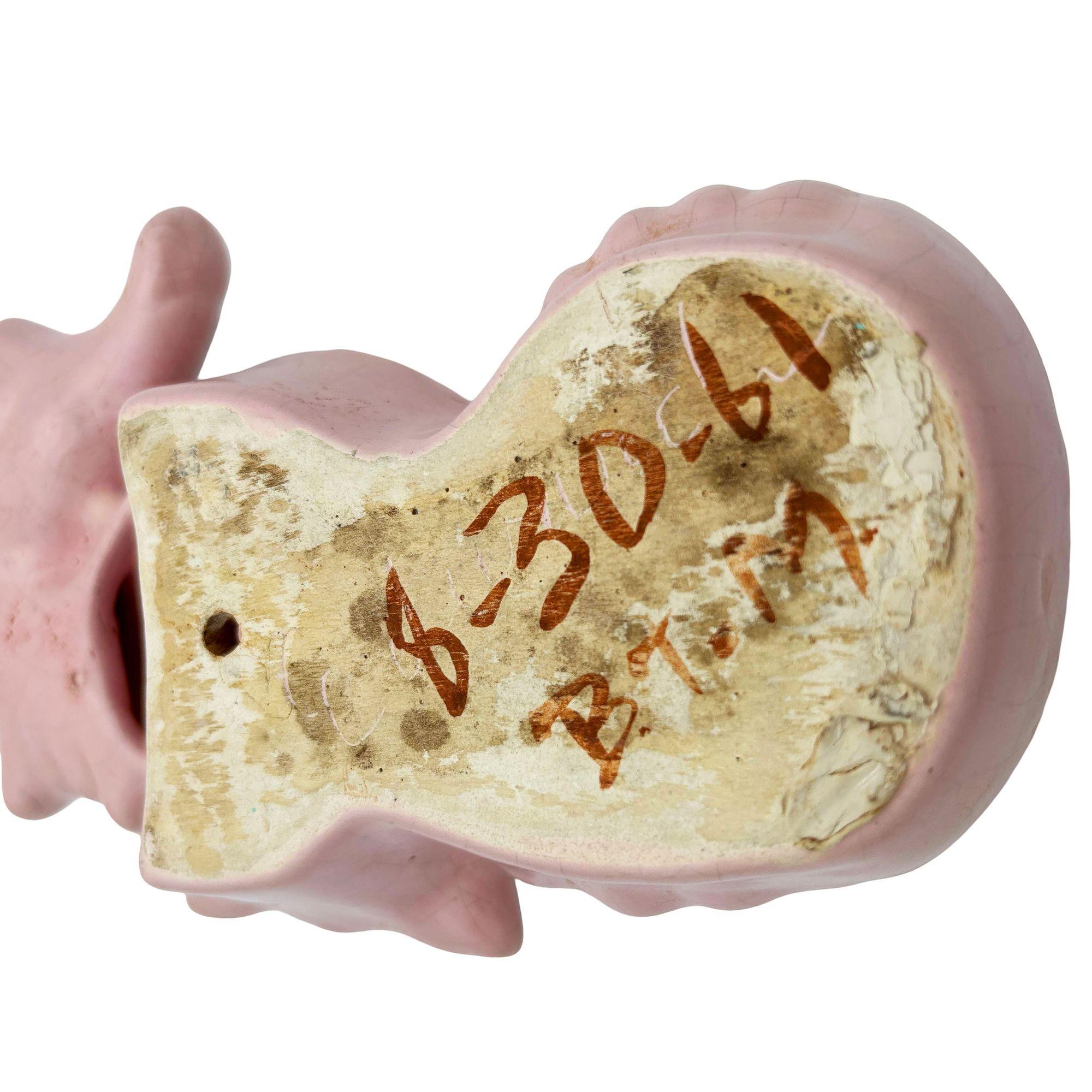 Céramique Rare vase mural en céramique du milieu du siècle, California Pottery, fleur d'hippocampe rose en vente