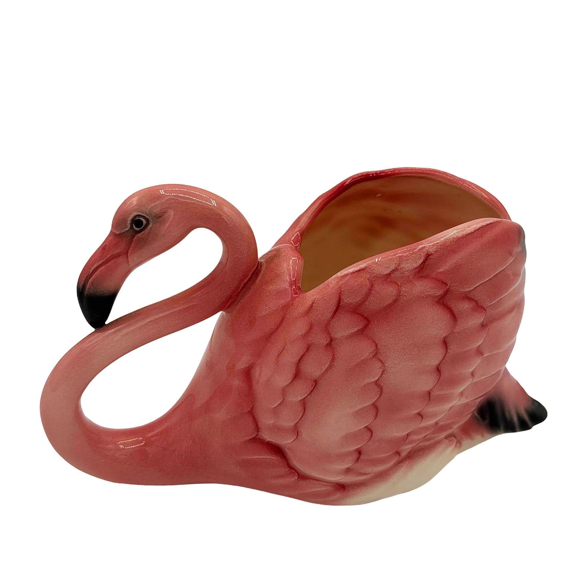 Mid-Century Modern Rare jardinière de table en céramique du milieu du siècle avec fleur de flamant rose signée Will George en vente