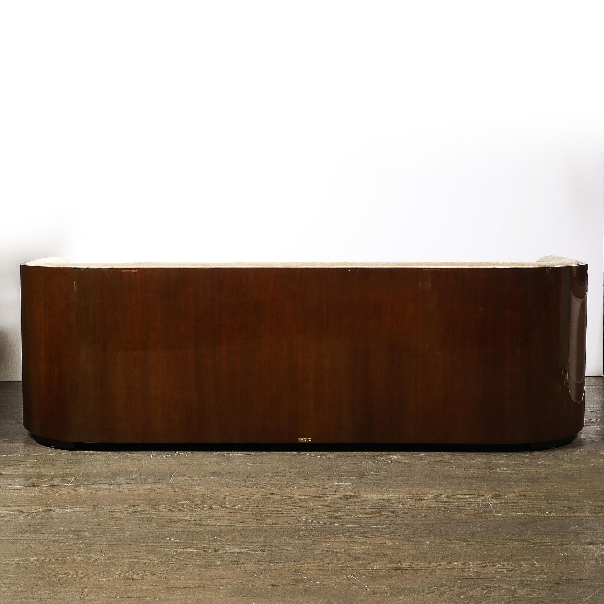 Raro divano con schienale curvo di metà secolo in noce accoppiato a libro firmato Karl Springer in vendita 2