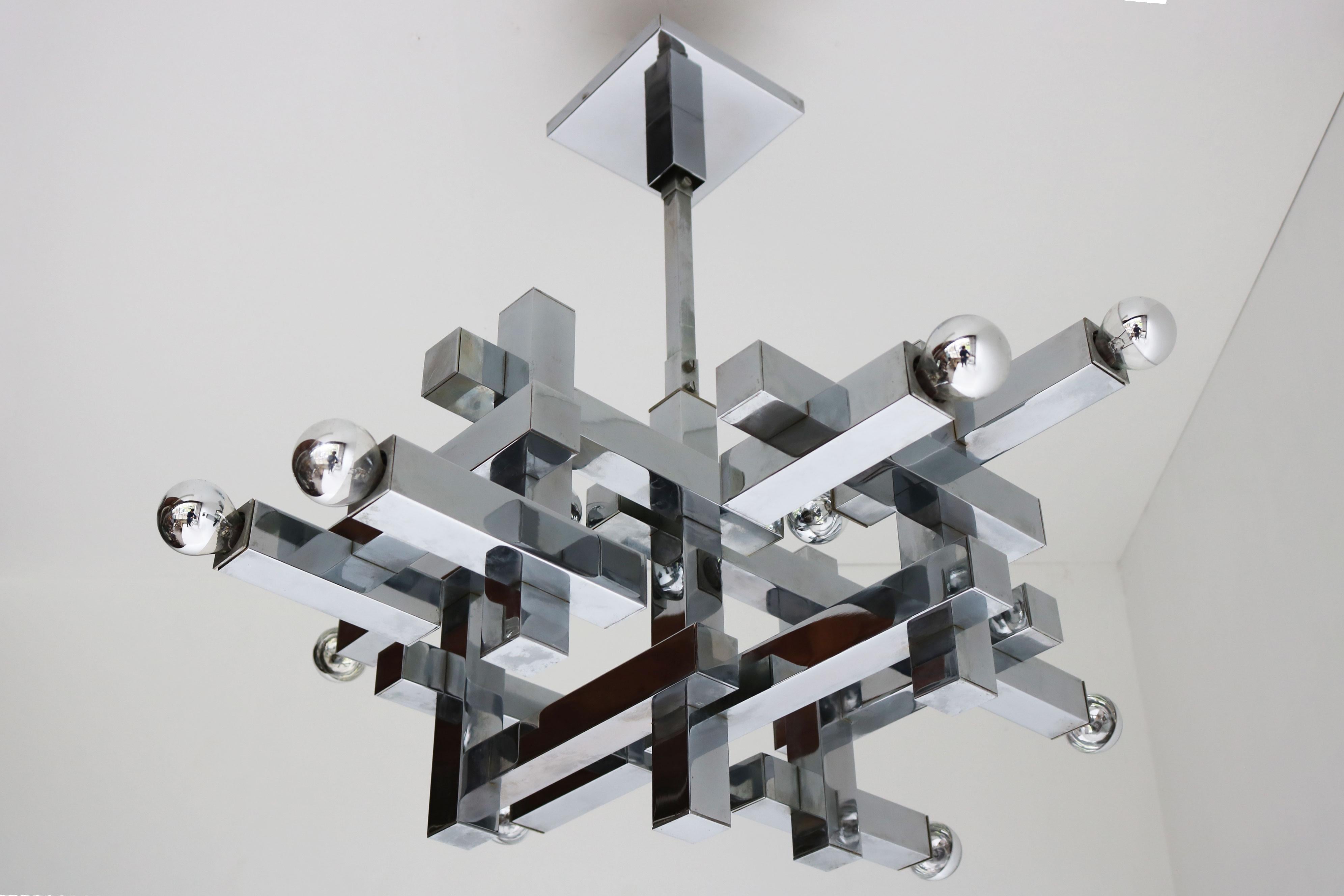 Raro lampadario di design di metà secolo di Gaetano Sciolari Modello Metrico 1960 Cromo in vendita 3
