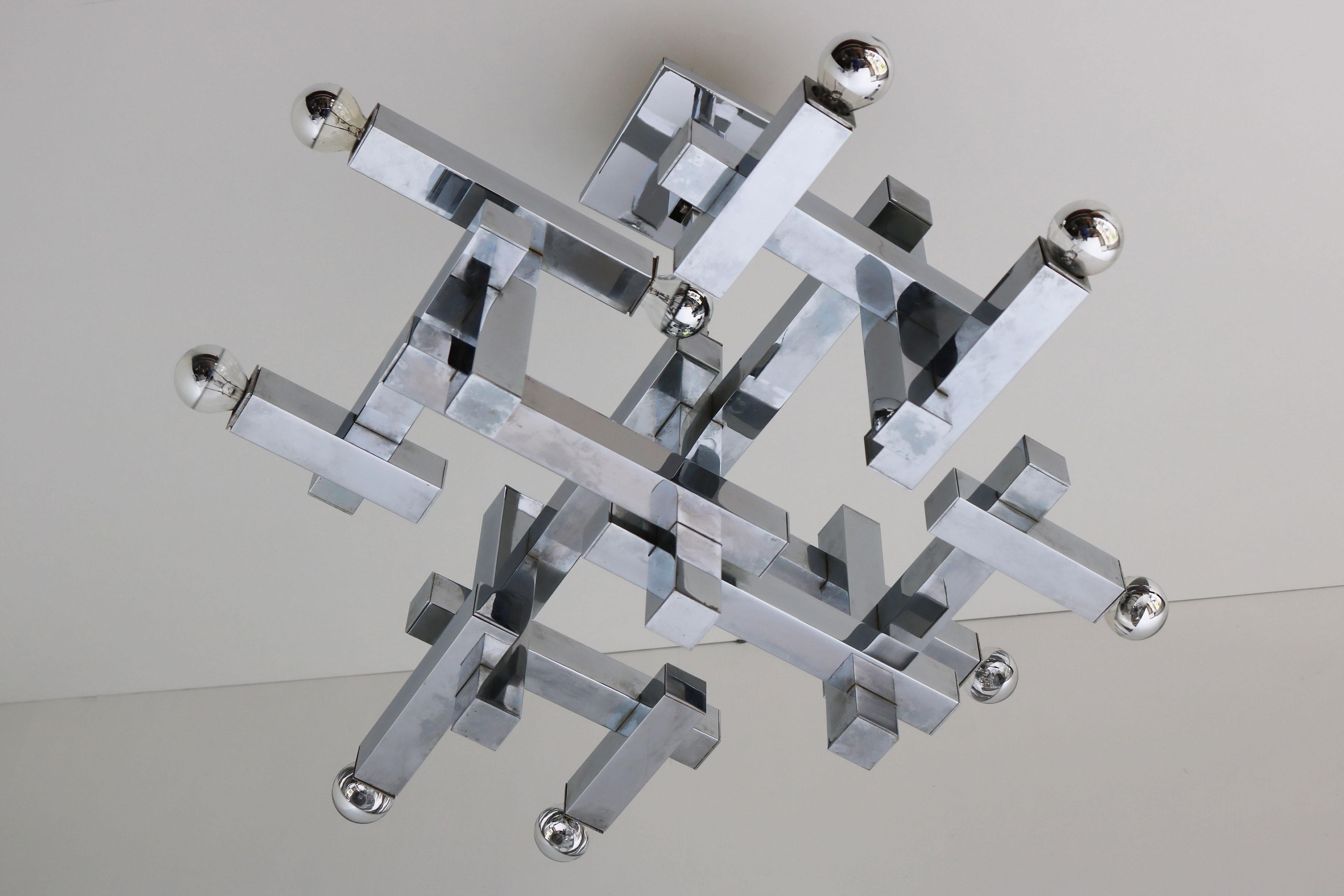 Raro lampadario di design di metà secolo di Gaetano Sciolari Modello Metrico 1960 Cromo in vendita 4