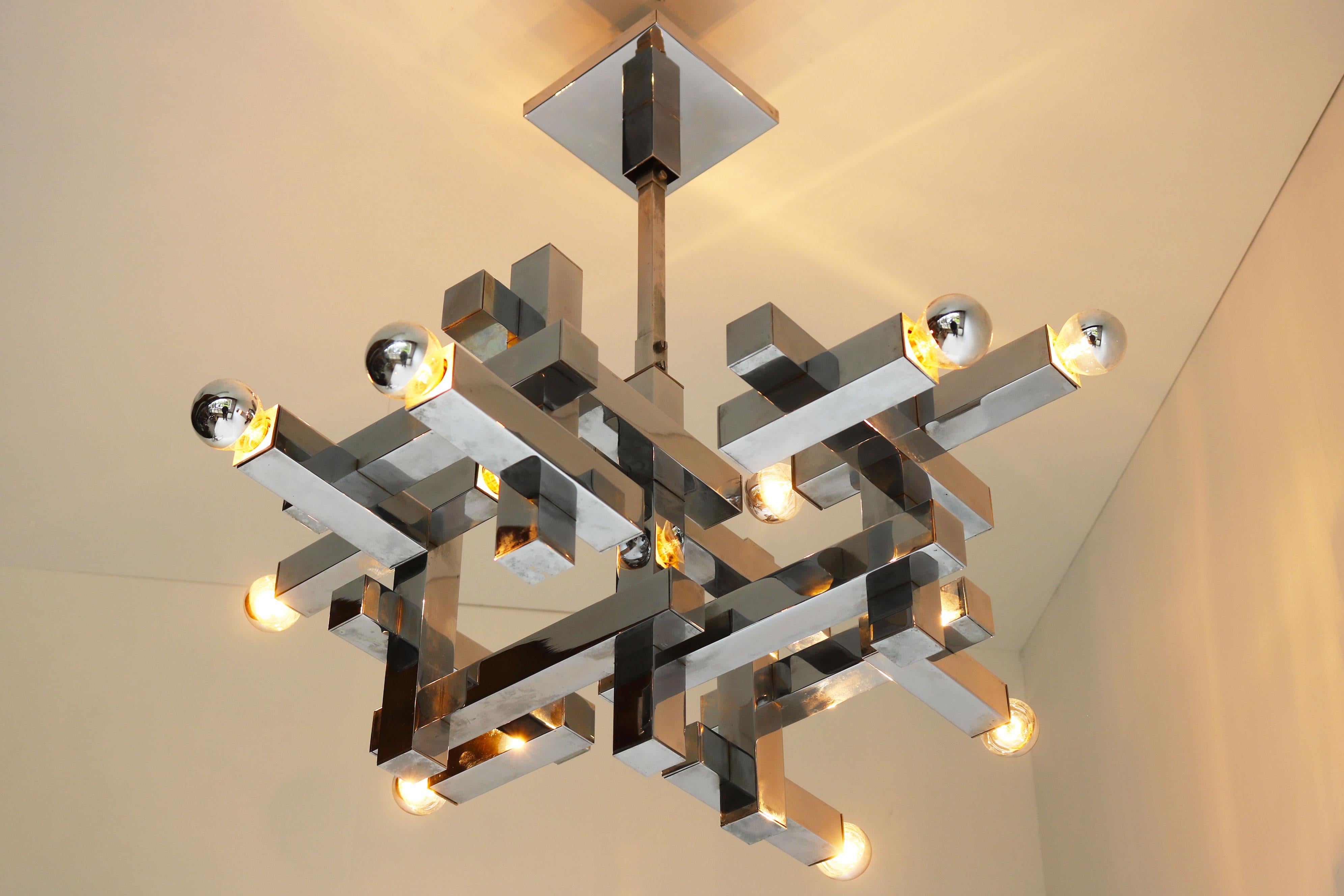 Raro lampadario di design di metà secolo di Gaetano Sciolari Modello Metrico 1960 Cromo in vendita 1