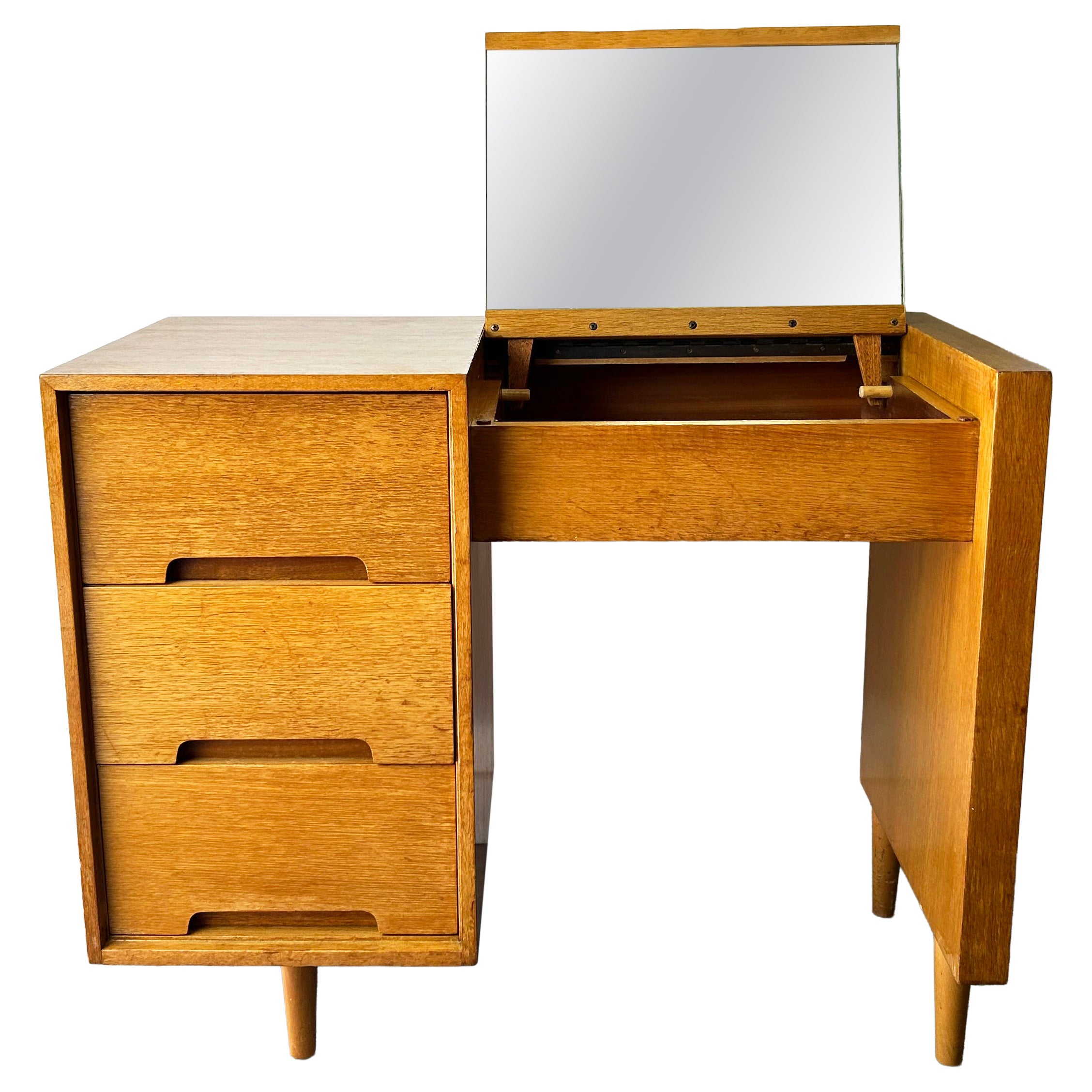 Rare Mid-Century Dressing Table or desk by John & Sylvia Reid for Stag 1950/60s For Sale