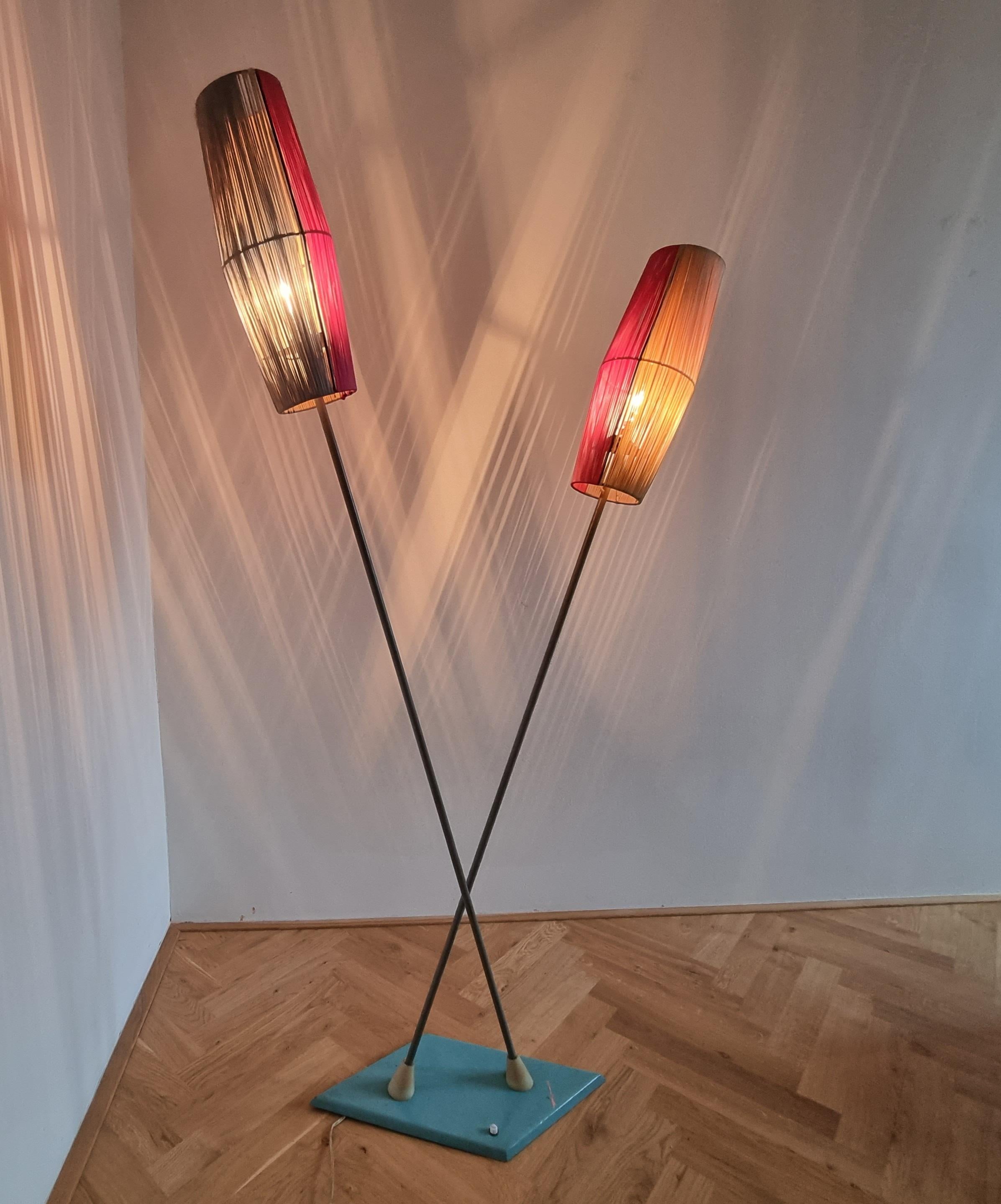 Laqué Rare lampadaire du milieu du siècle dernier, Allemagne, années 1960 en vente