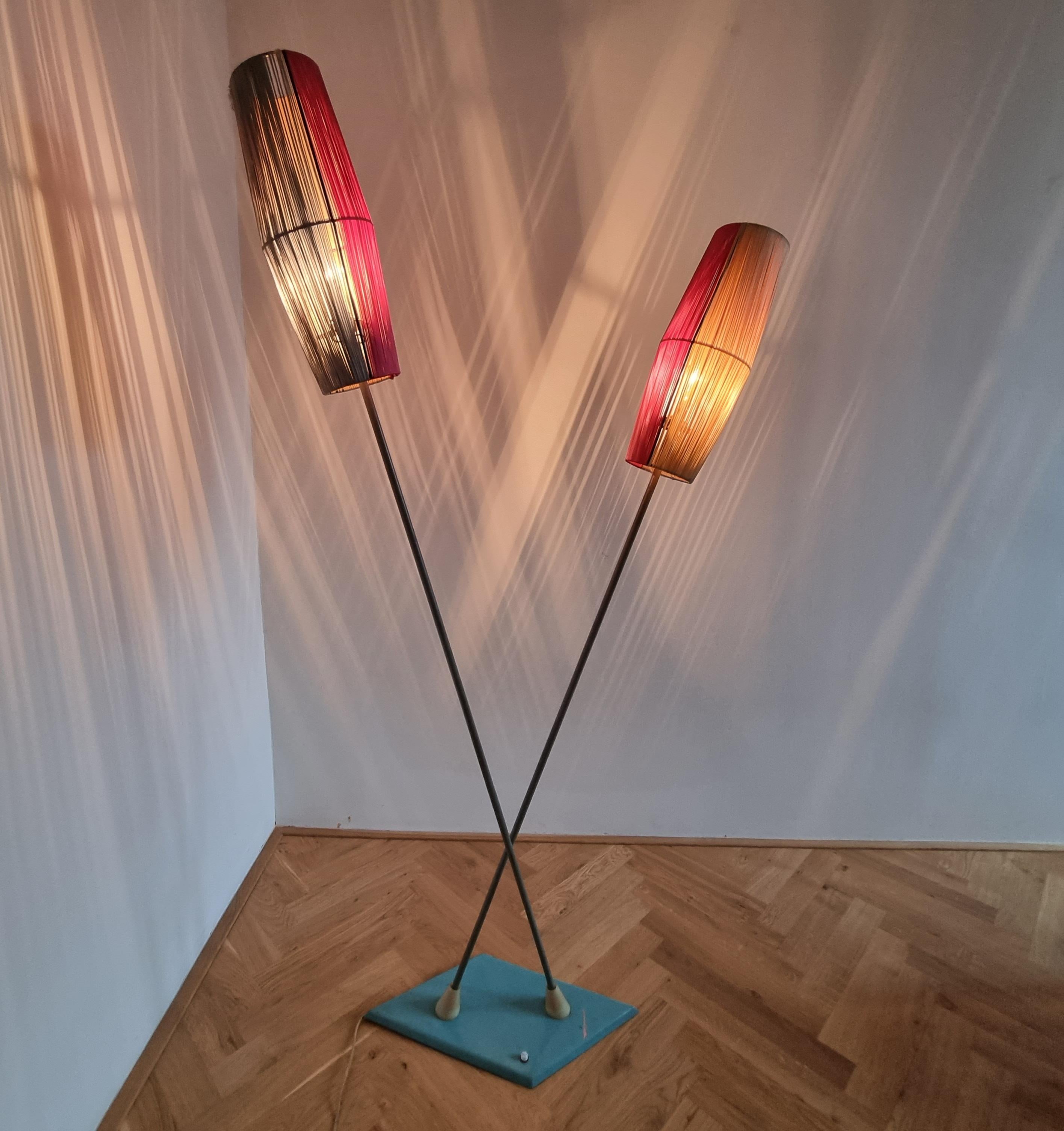 Rare lampadaire du milieu du siècle dernier, Allemagne, années 1960 Bon état - En vente à Praha, CZ