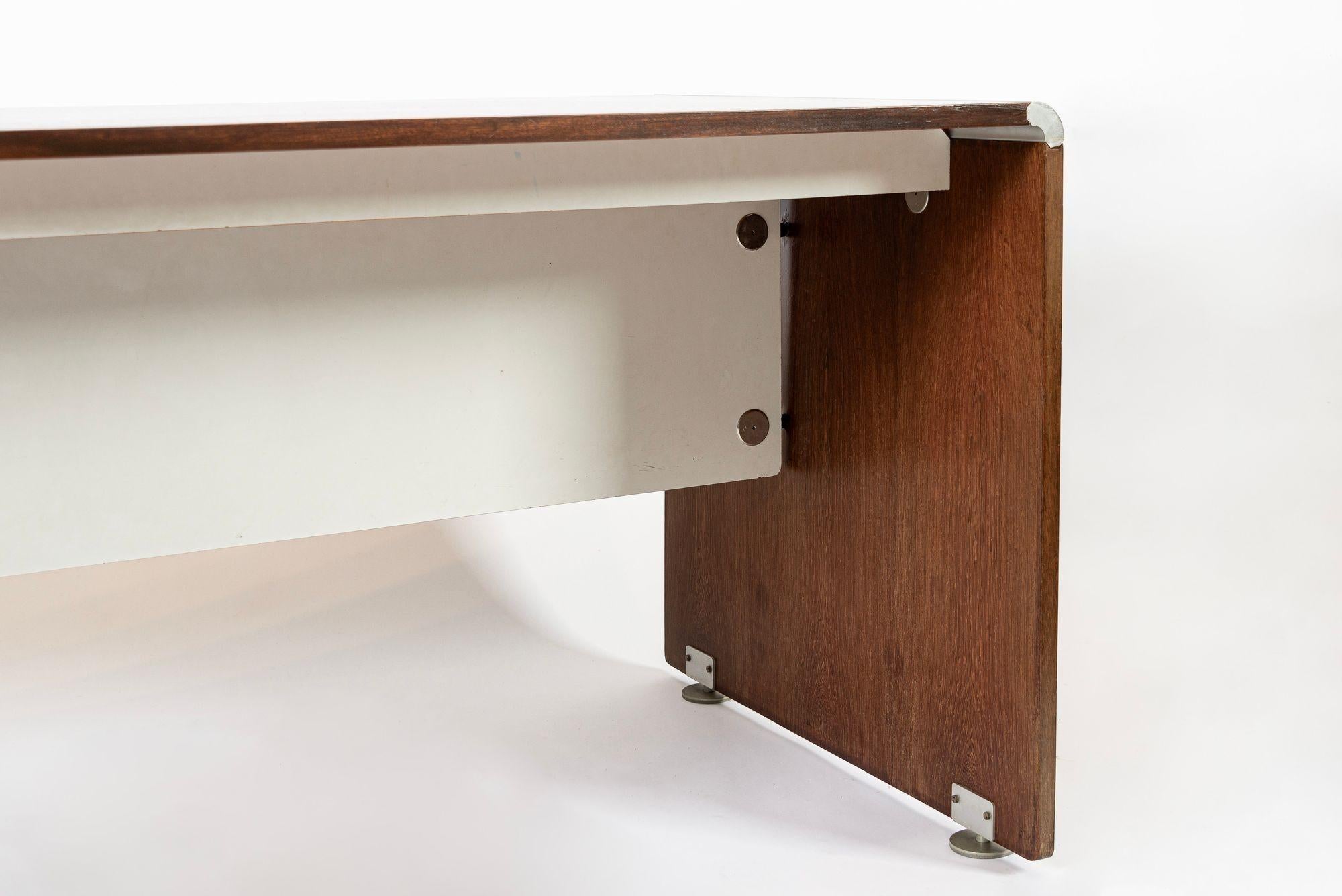Rare Mid Century French Modern AR180 Desk by Alain Richard 1970s For Sale 2