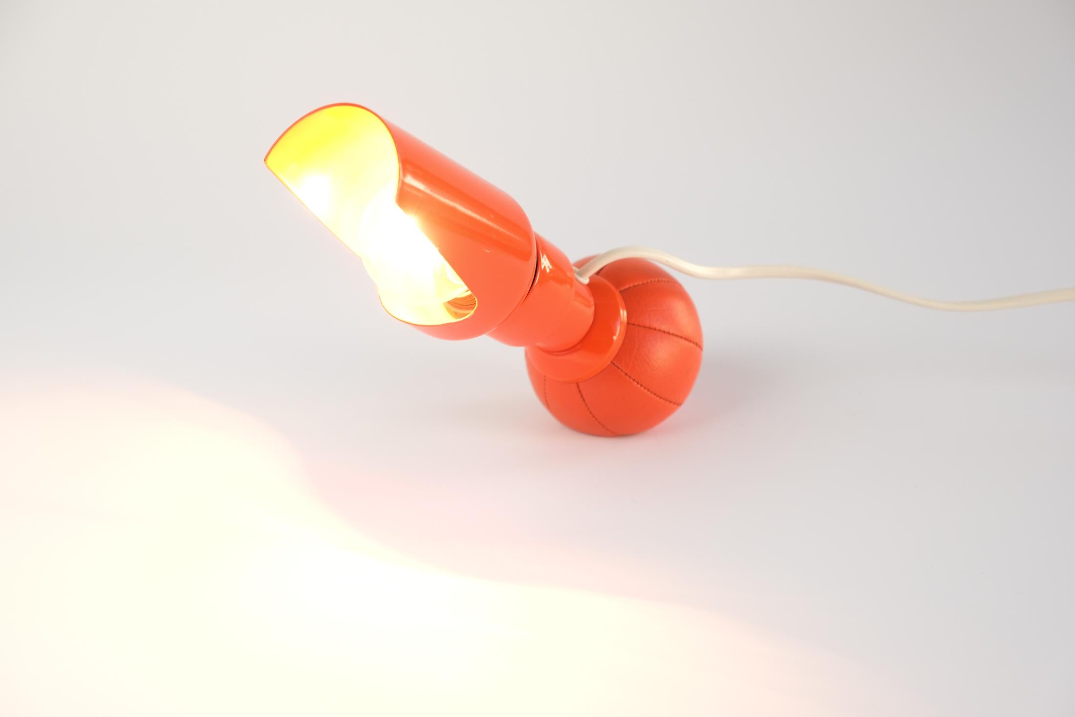 Rare Mid-Century Gino Sarfatti Model 600P Lamp for Arteluce, Italy 1966 In Good Condition For Sale In London, GB
