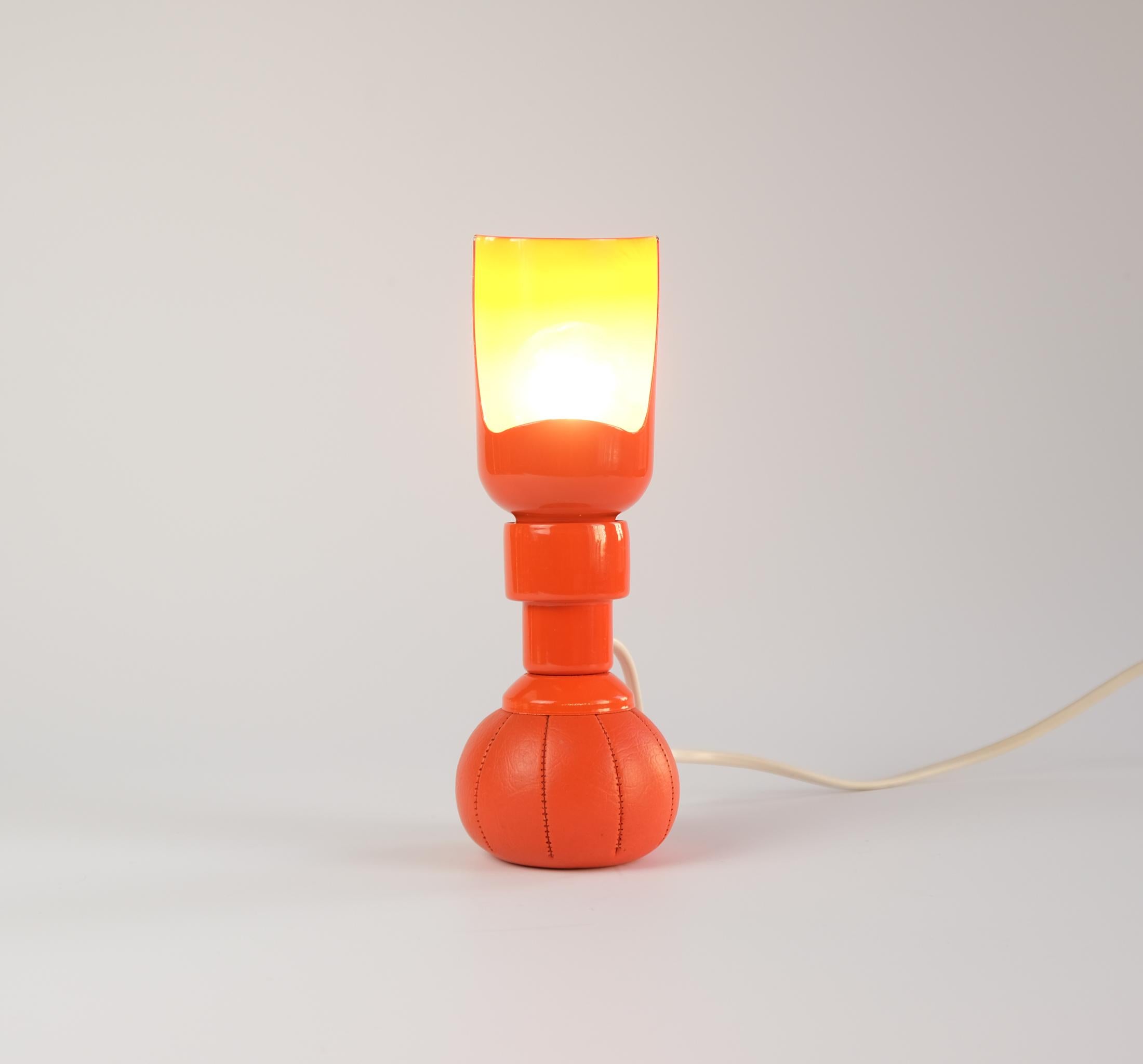 20th Century Rare Mid-Century Gino Sarfatti Model 600P Lamp for Arteluce, Italy 1966 For Sale