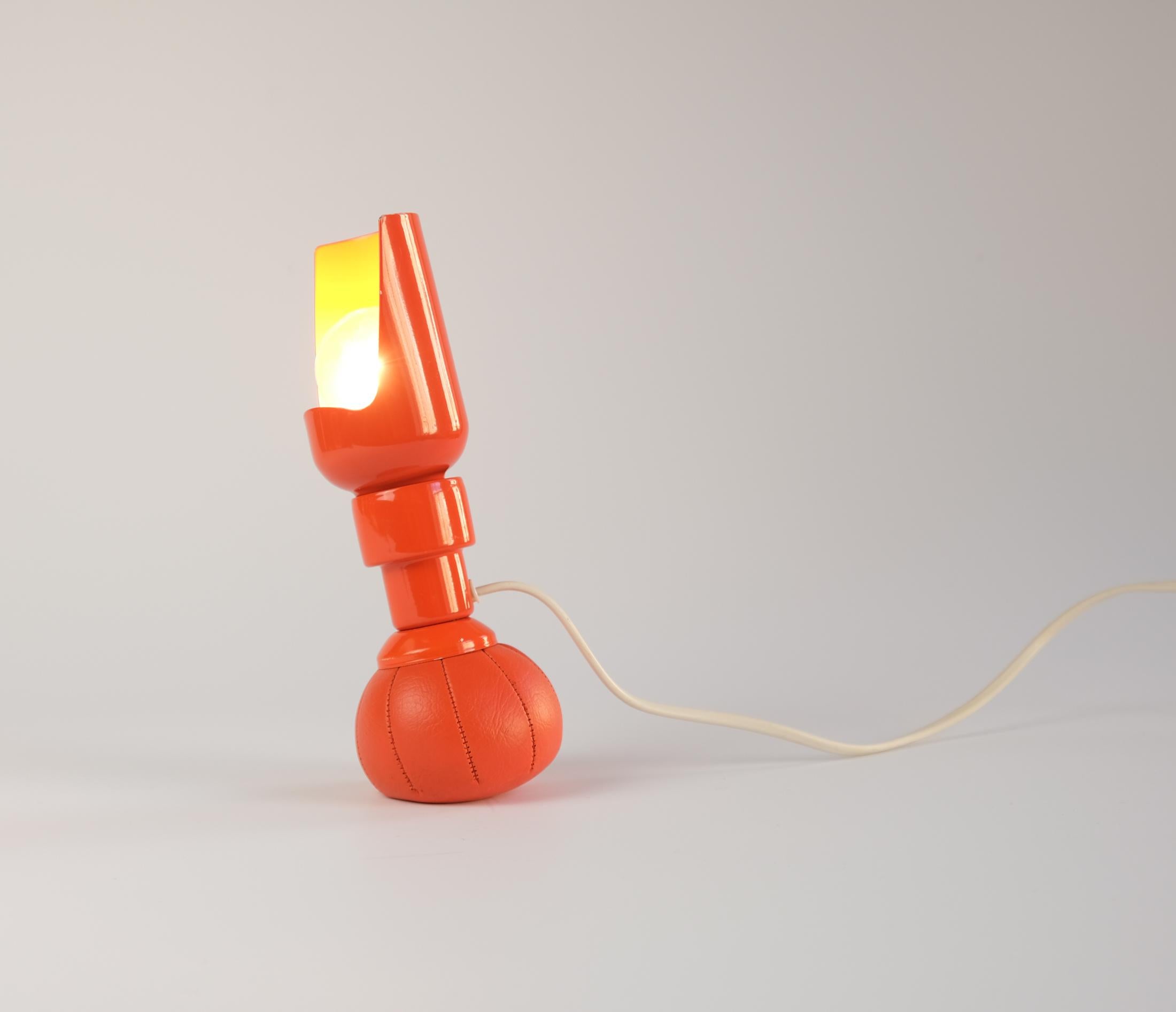 Aluminum Rare Mid-Century Gino Sarfatti Model 600P Lamp for Arteluce, Italy 1966 For Sale