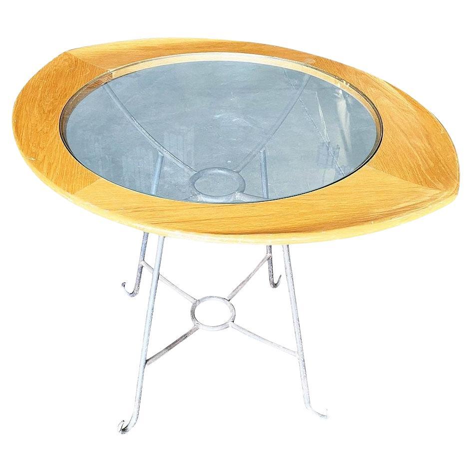 Rara mesa de desayuno para dos personas con centro de cristal de mediados de siglo en venta