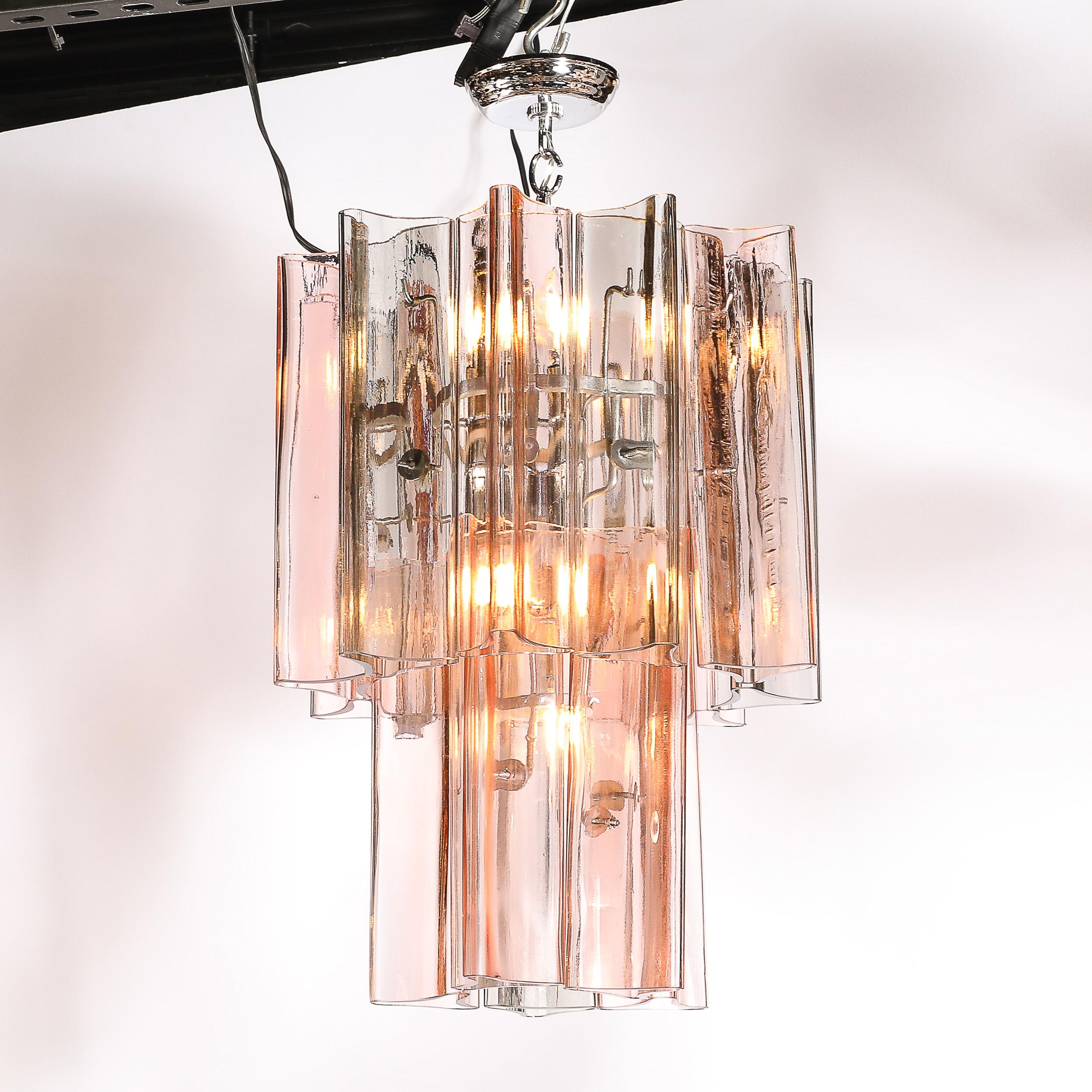Milieu du XXe siècle Rare lustre pendentif à 2 branches en verre de Murano fumé et rosé soufflé à la main au milieu du siècle dernier en vente