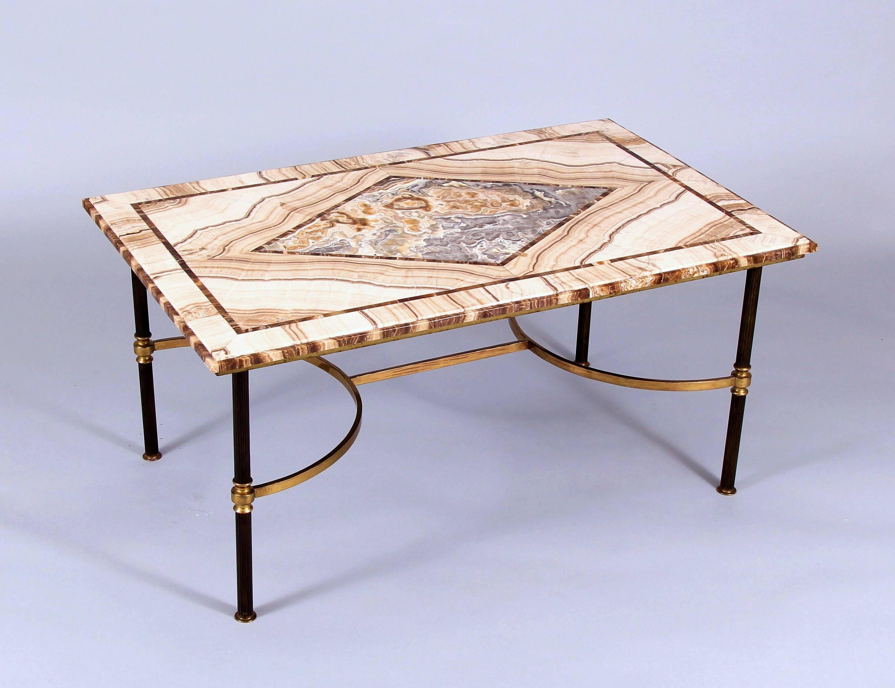 Mitte des 20. Jahrhunderts Italienischer Alabaster-Marmor-Couchtisch (Intarsie)