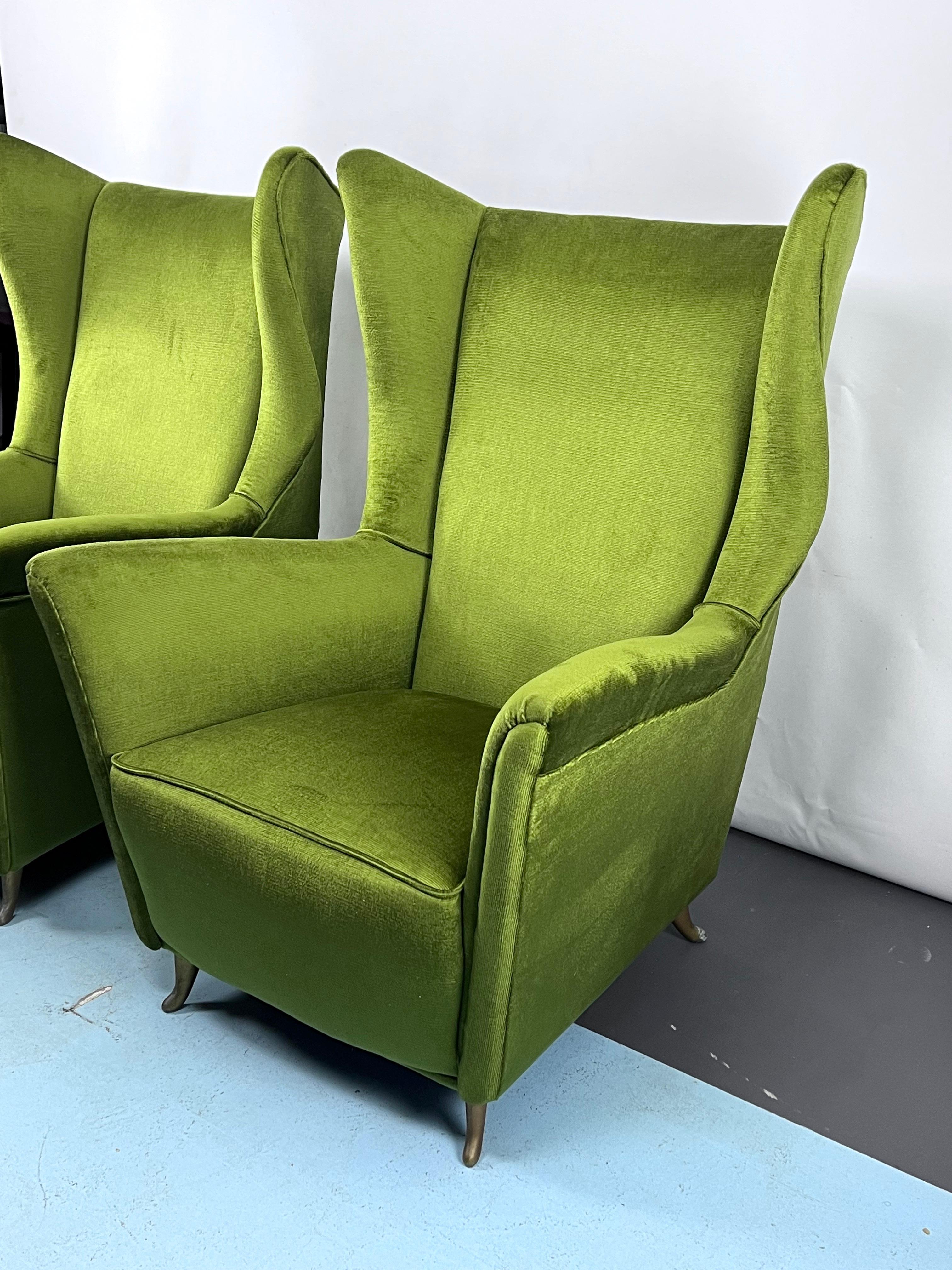 Mid-Century Modern Rare Midcentury Italian Green Velvet ISA Armchairs Attributable to Gio Ponti For Sale