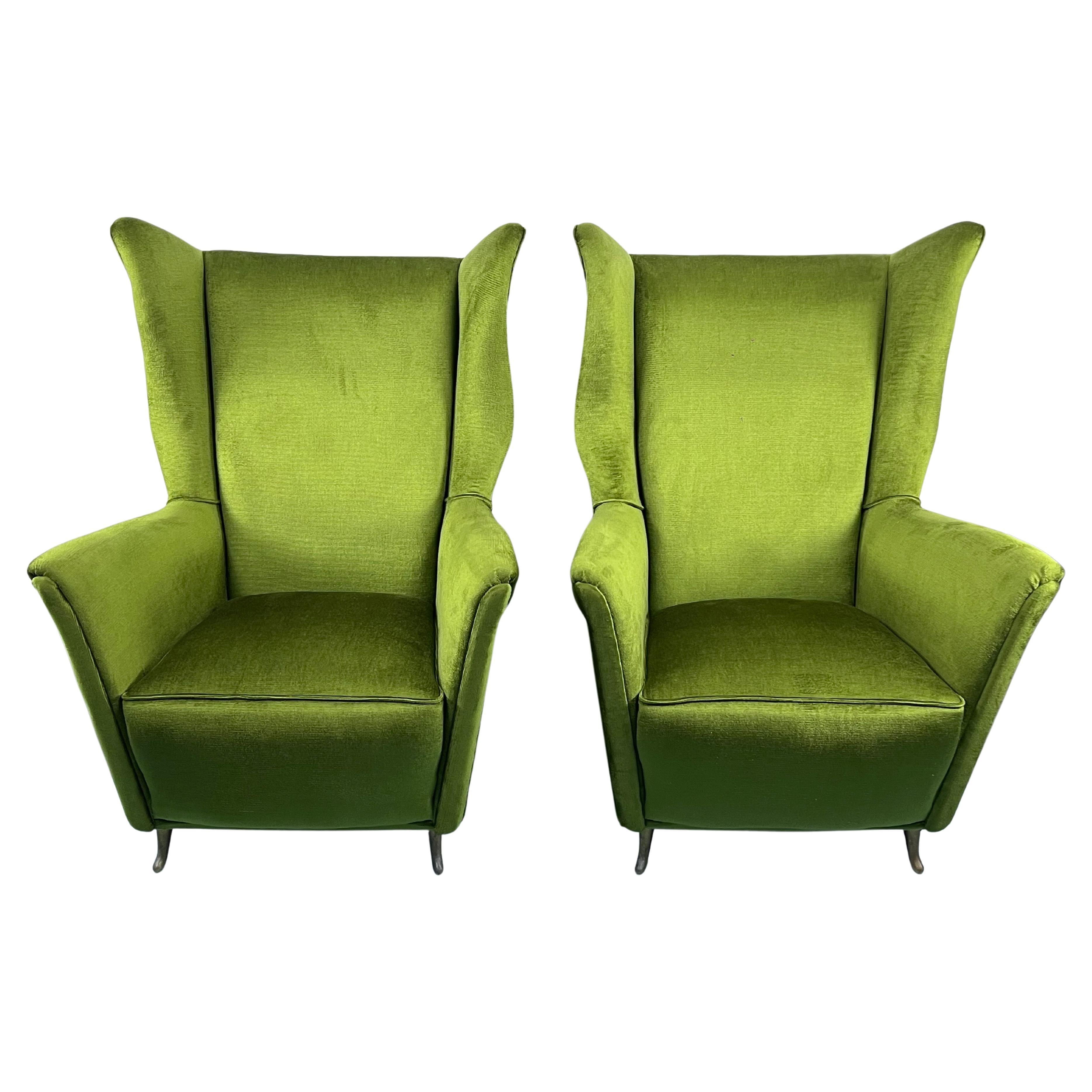 Rare Midcentury Italian Green Velvet ISA Armchairs Attributable to Gio Ponti For Sale