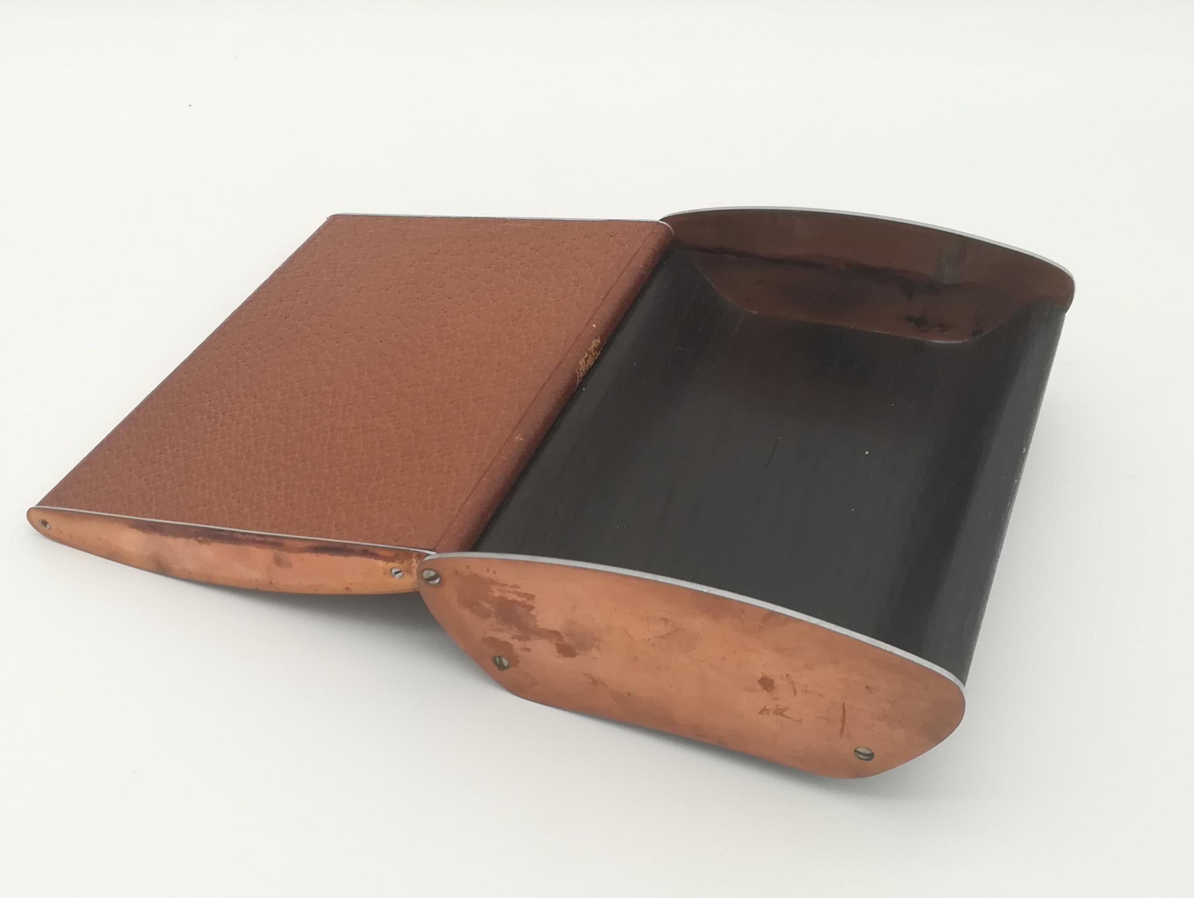 Austrian Rare Mid-Century Leather, Oak Wood and Aluminum Cigarette Box by Carl Auböck For Sale