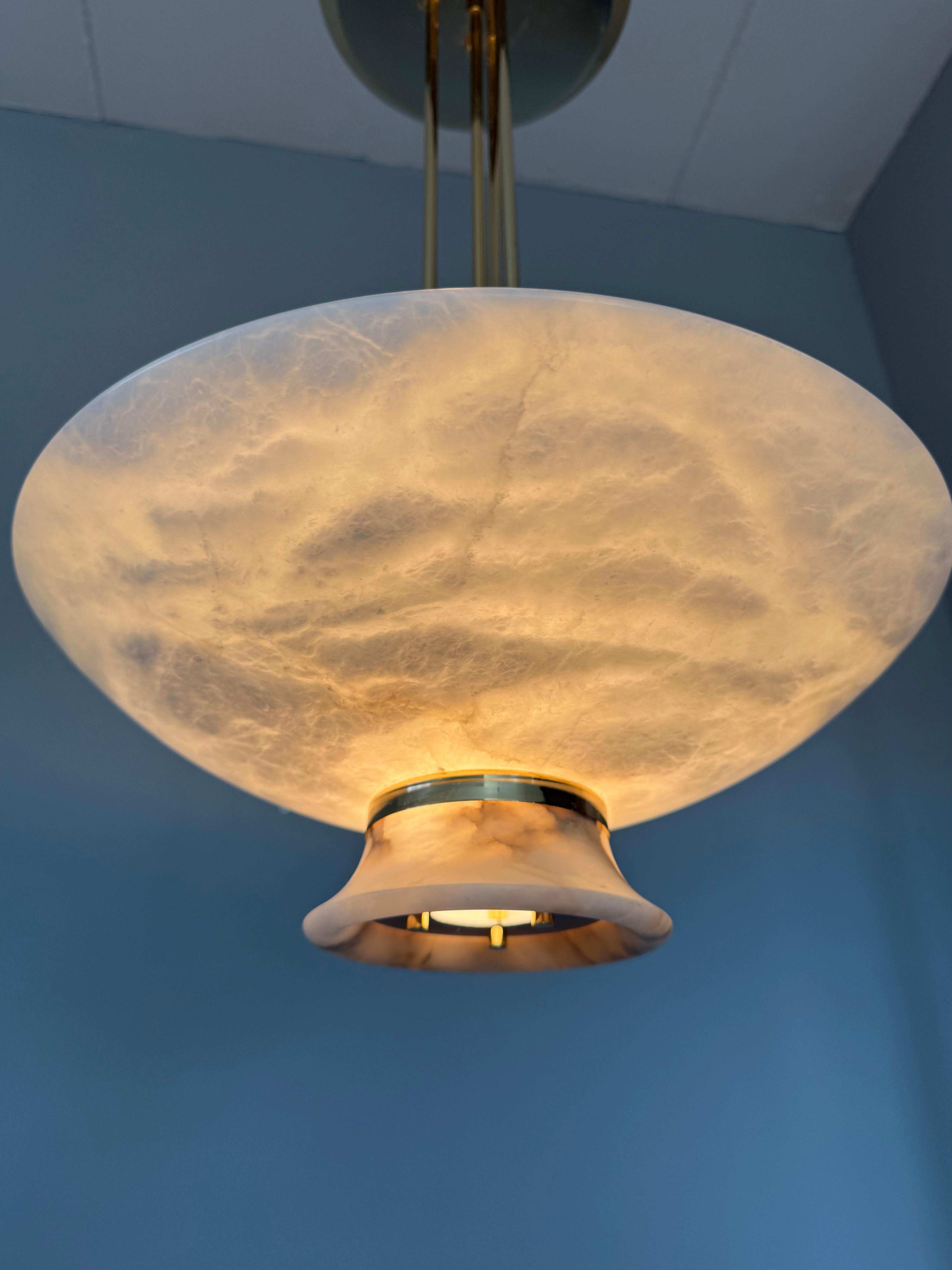 Rare Mid-Century Modern Alabaster Pendant Light with Brass Detail, Italy, 1970s For Sale 8