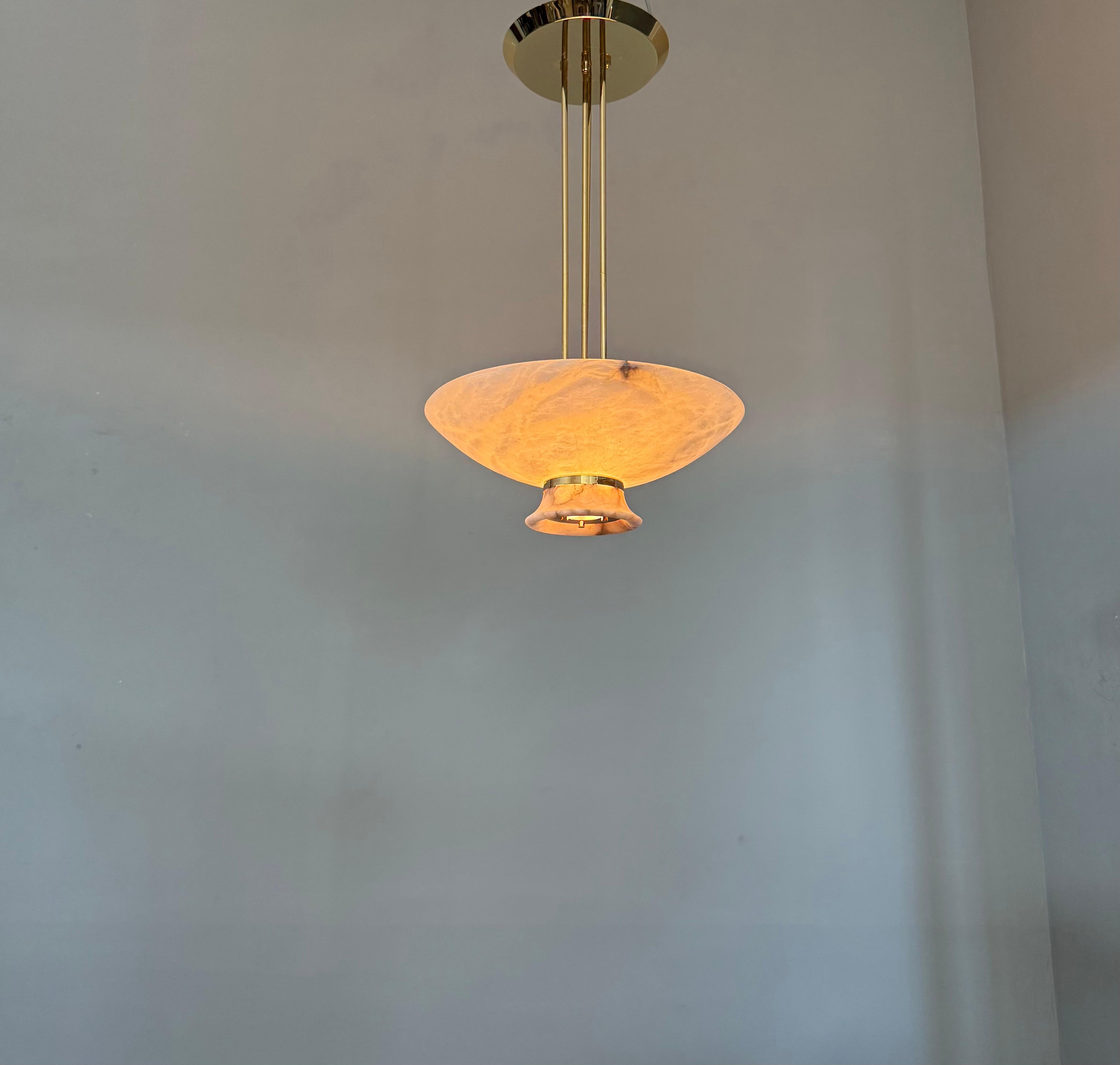 Rare Mid-Century Modern Alabaster Pendant Light with Brass Detail, Italy, 1970s For Sale 10