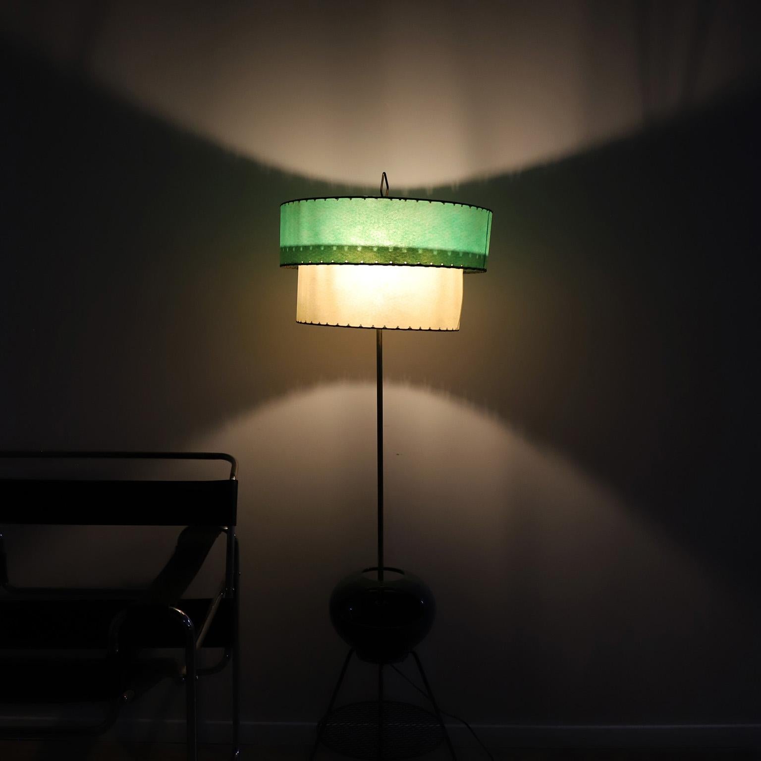 Rare lampadaire atomique mi-siècle moderne avec pot de fleurs en céramique Bon état - En vente à Mexico City, CDMX