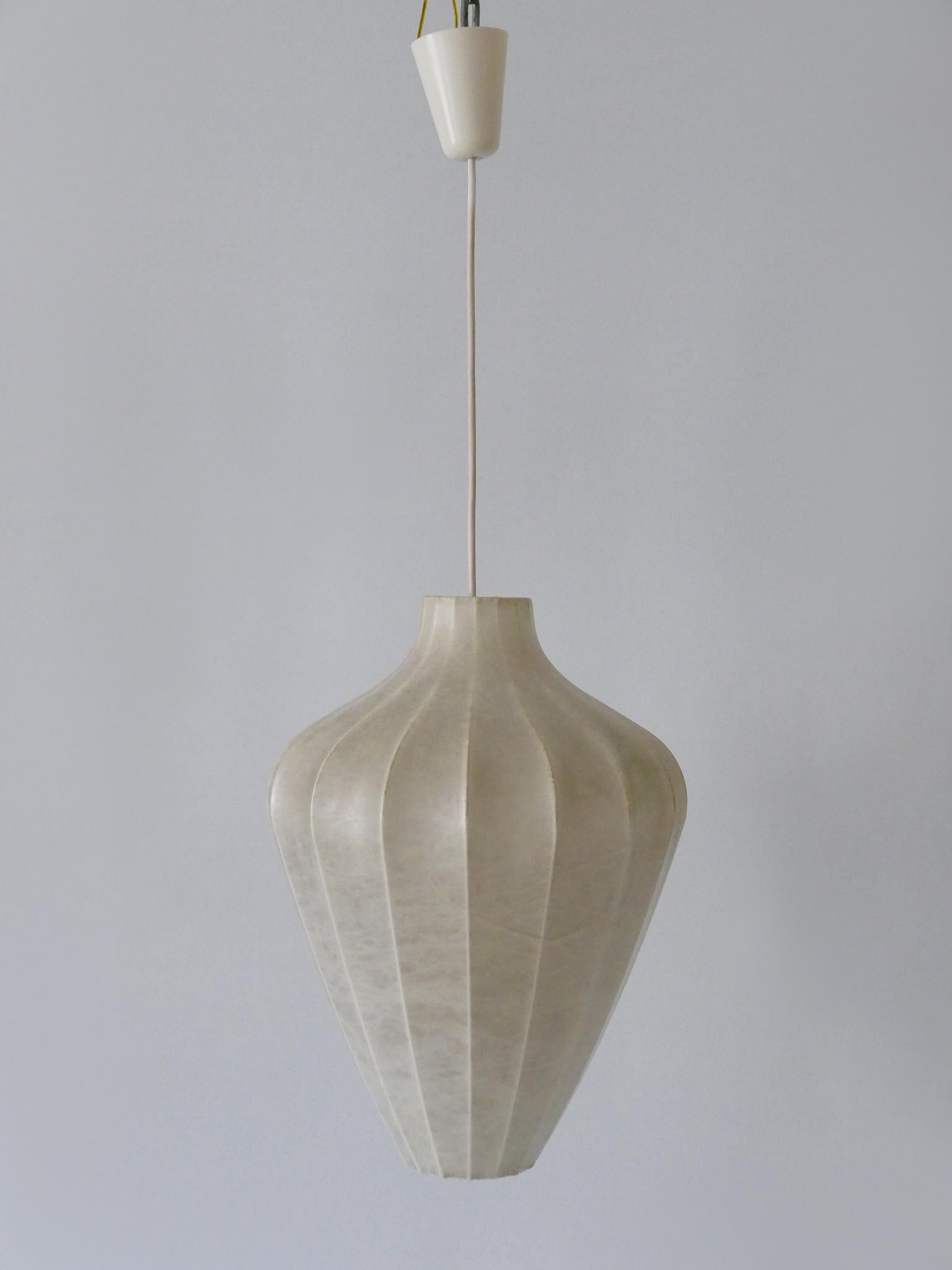 Mid-Century moderno Rara lampada a sospensione o lampada a sospensione Cocoon di Goldkant del 1960 in vendita