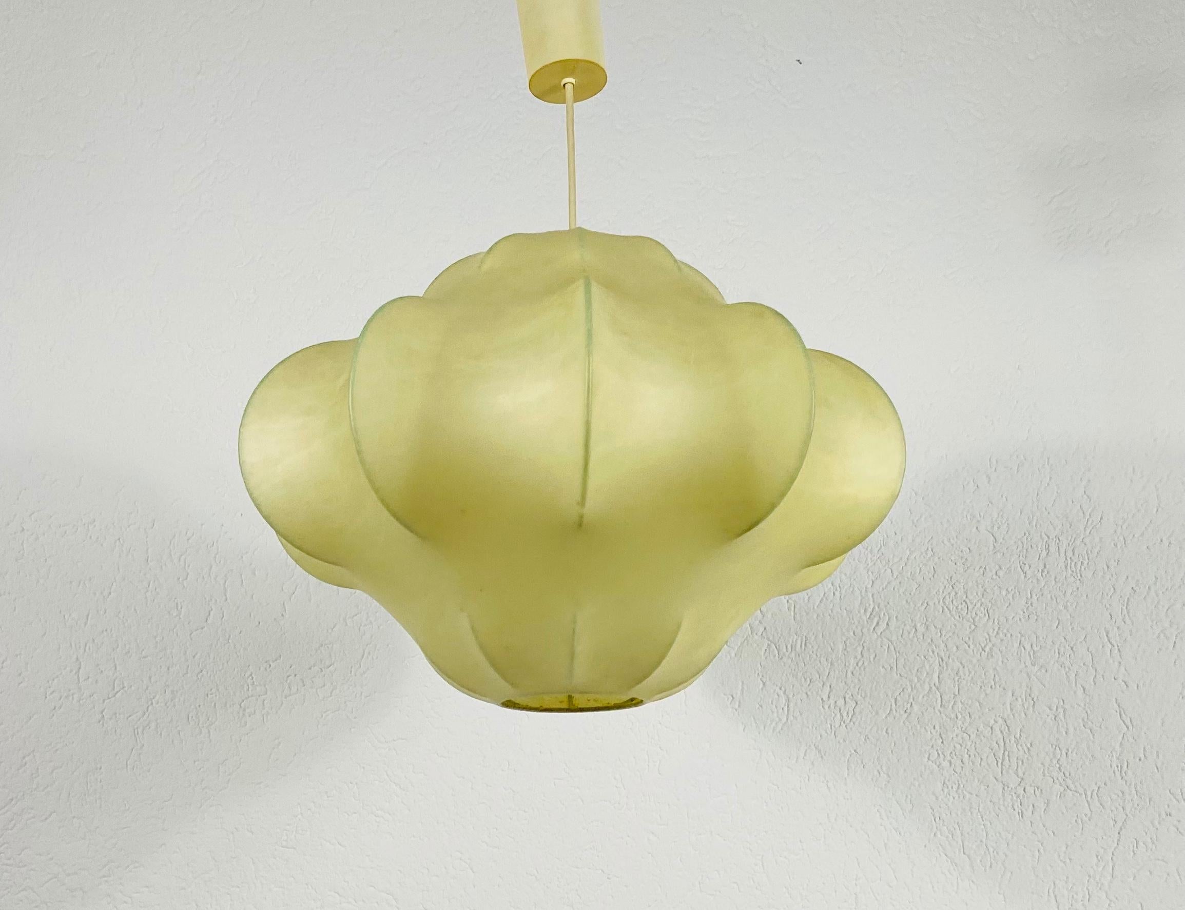 European Rare Mid-Century Modern Cocoon Pendant Light, 1960s, Italy