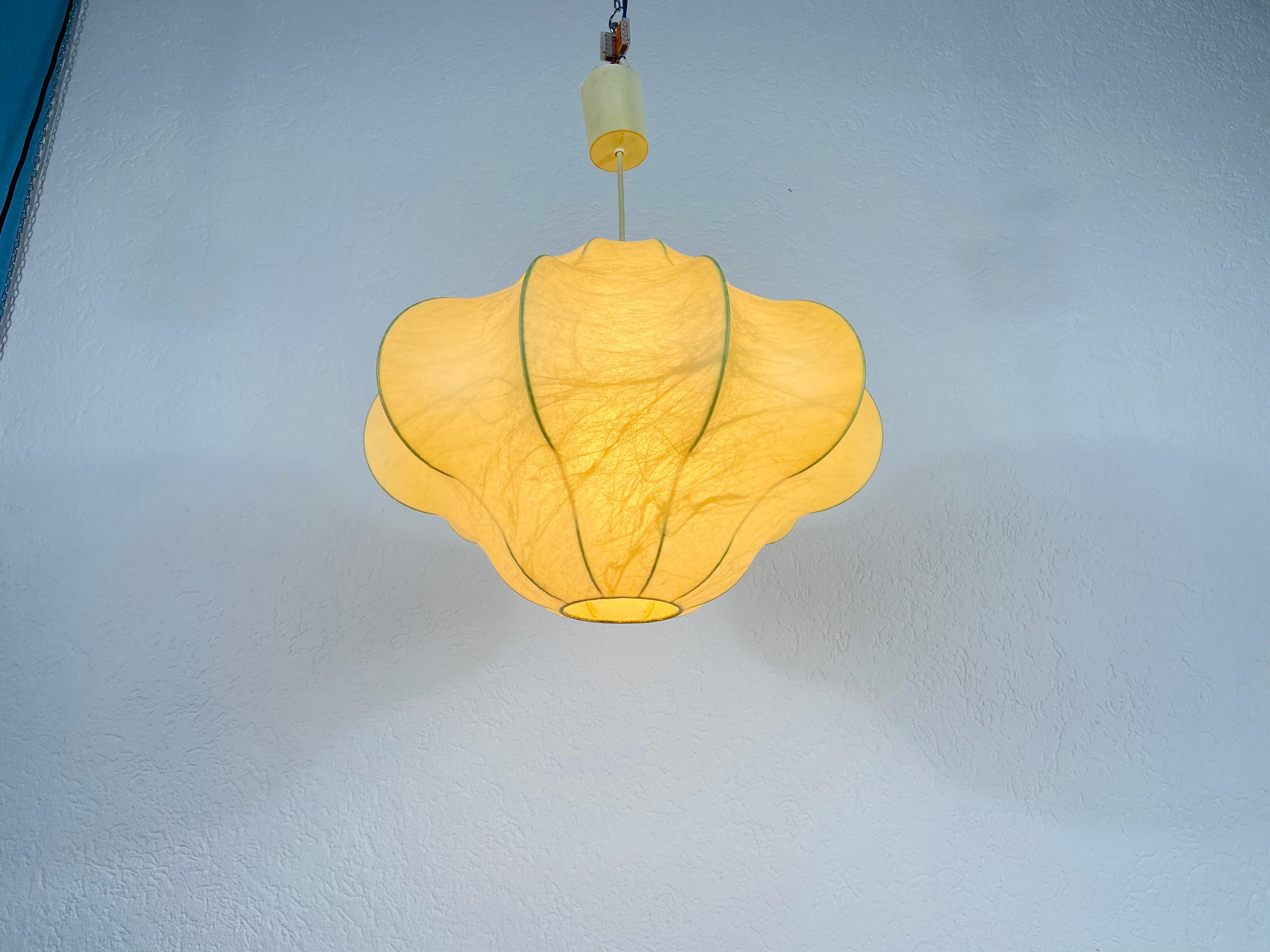 Rare Mid-Century Modern Cocoon Pendant Light, 1960s, Italy 3