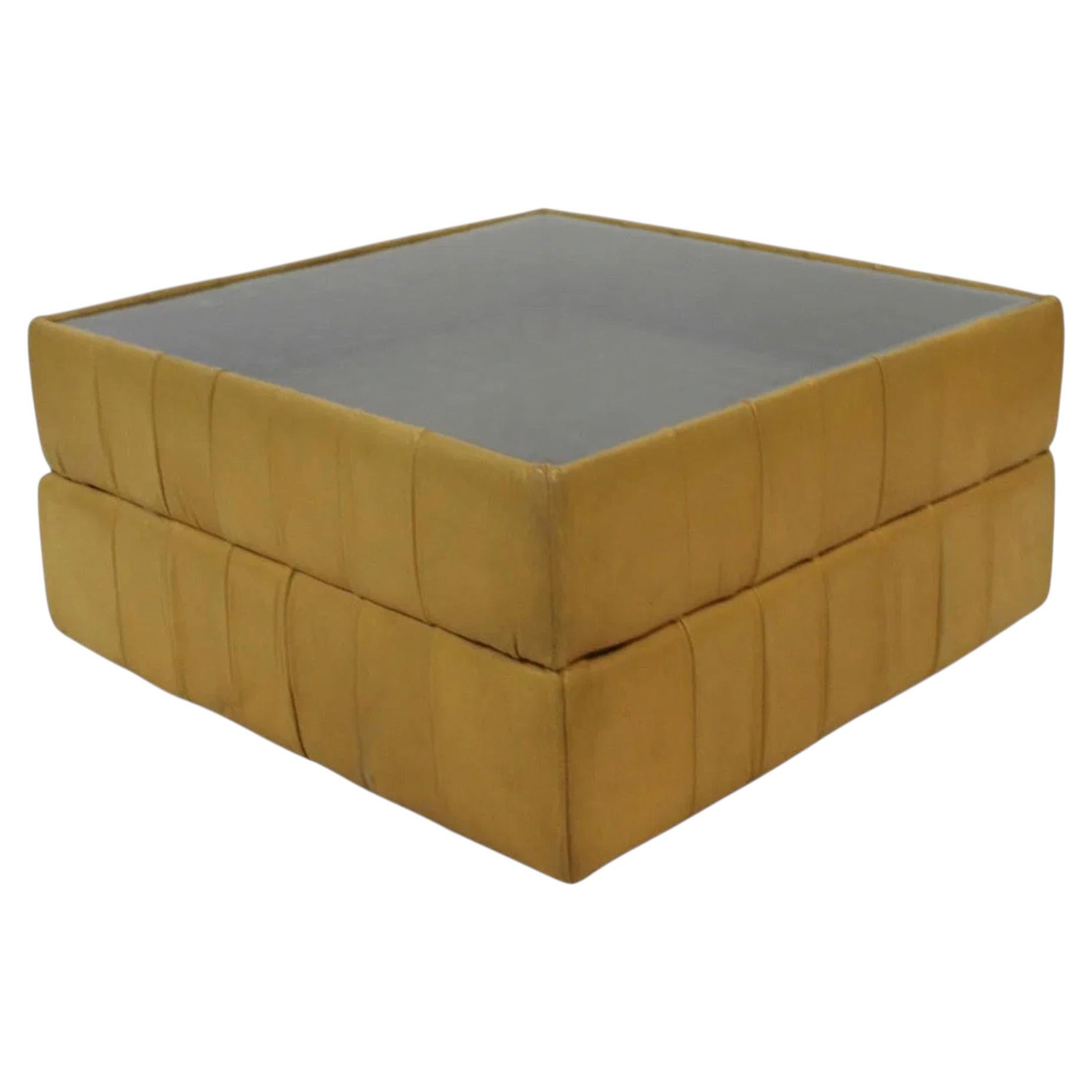 Rare Mid Century Modern Cube Leather Coffee table by Percival Lafer Brazil
