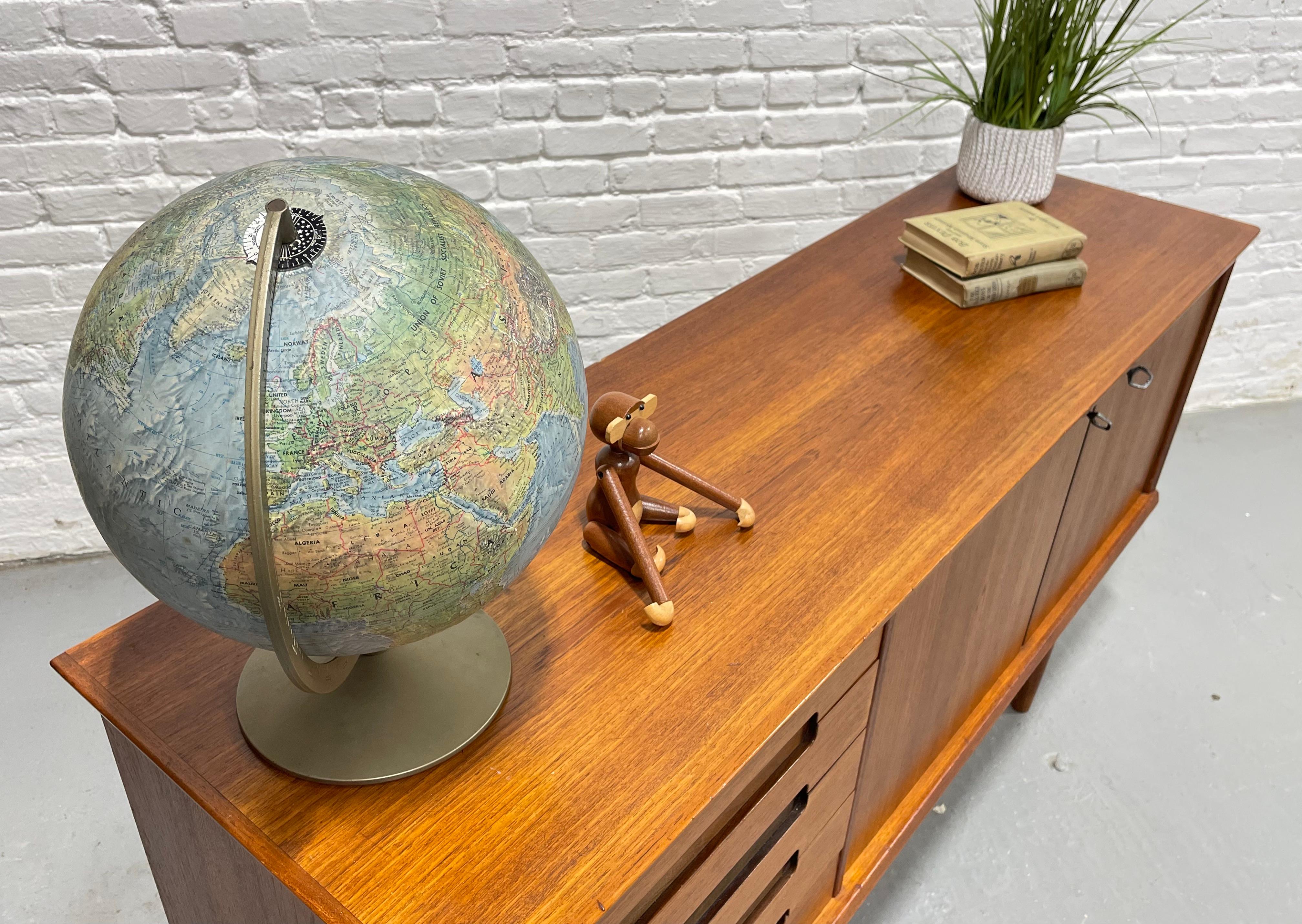 RARE Mid Century Modern Danish Teak CREDENZA / Media Stand, ca. 1960er Jahre 3